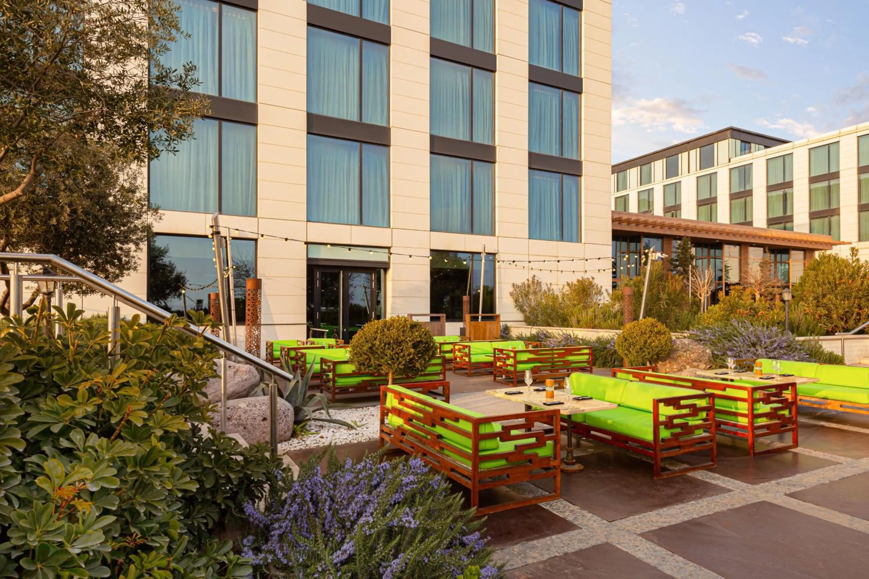 Restaurant/places to eat in Baku Marriott Hotel Boulevard