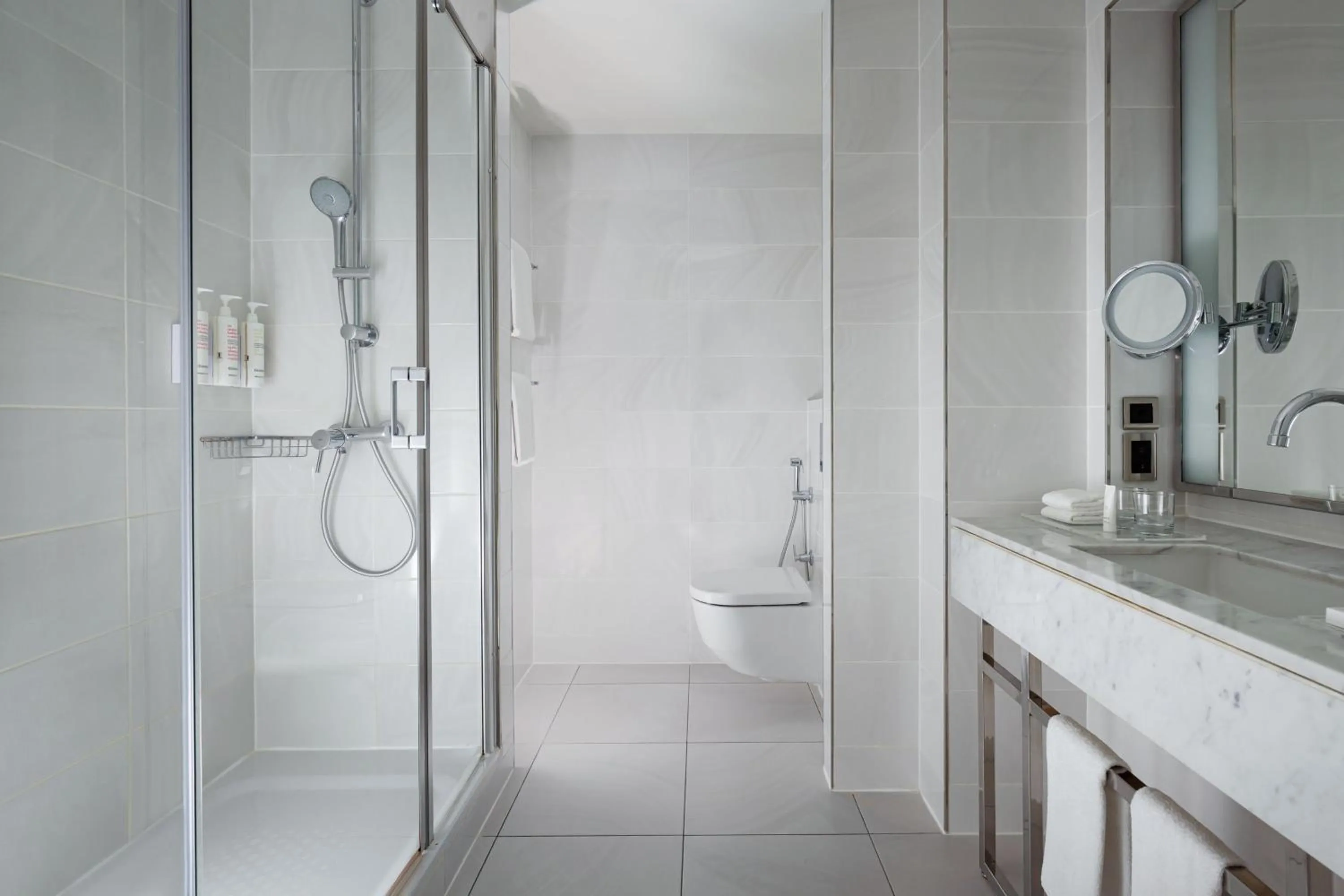 Bathroom in Baku Marriott Hotel Boulevard