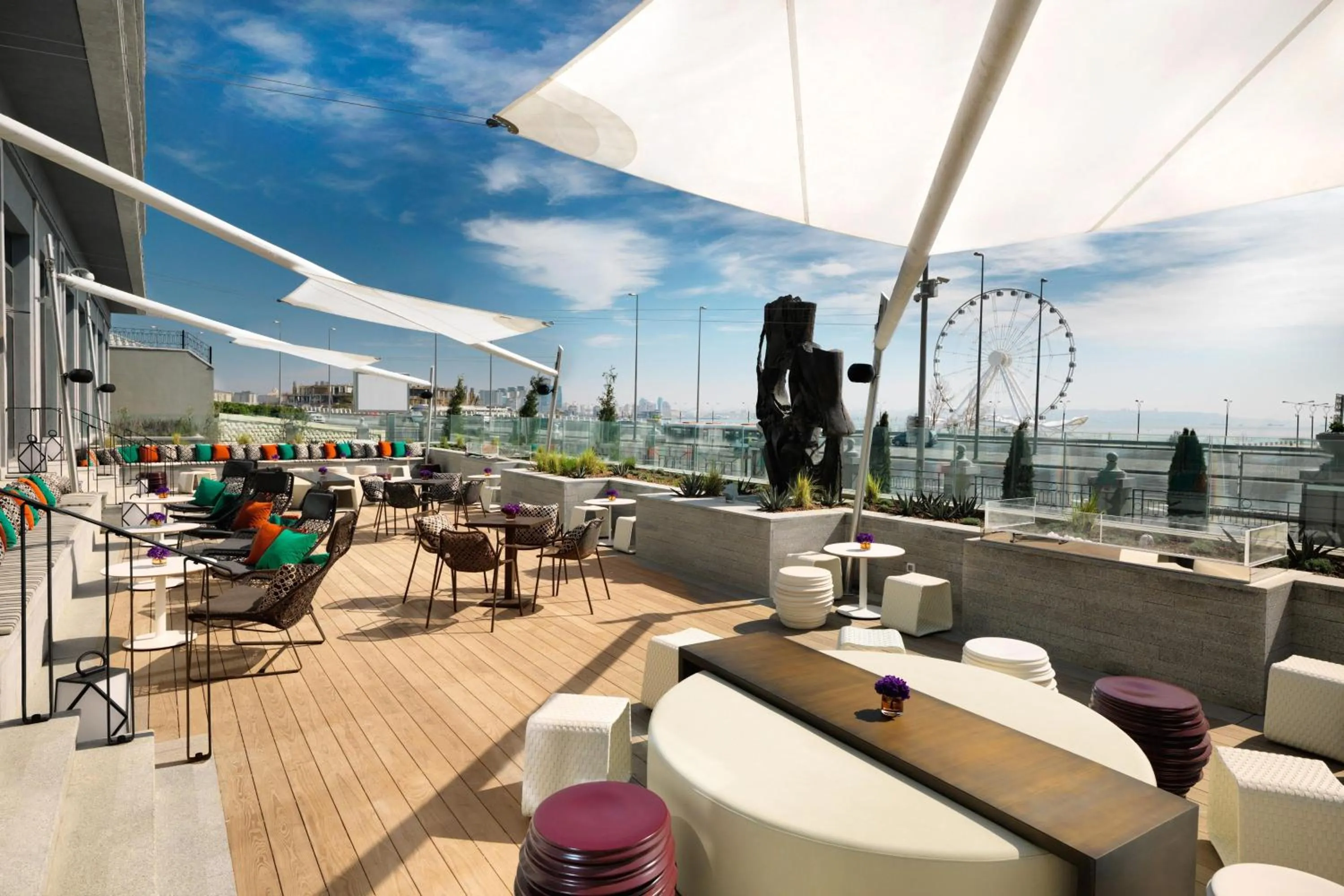 Restaurant/places to eat in Sheraton Baku Intourist