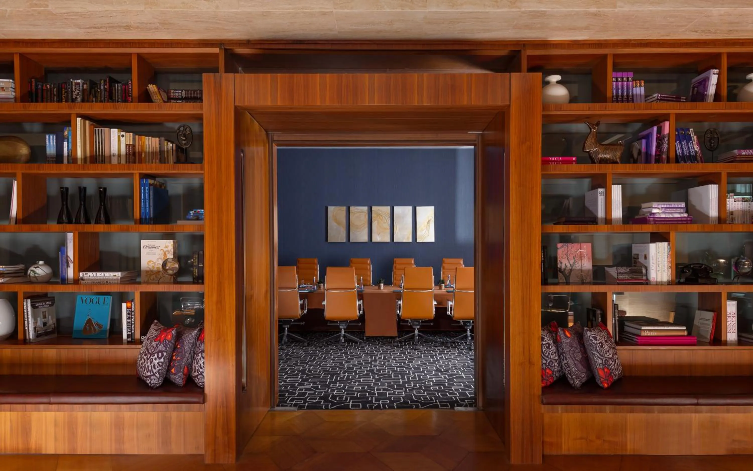 Library in Sheraton Baku Intourist