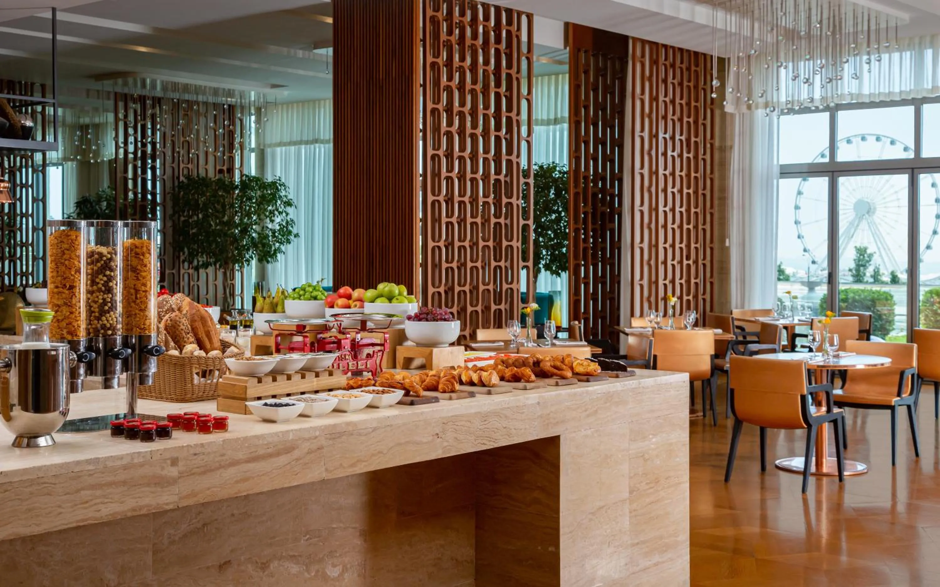 Restaurant/places to eat in Sheraton Baku Intourist