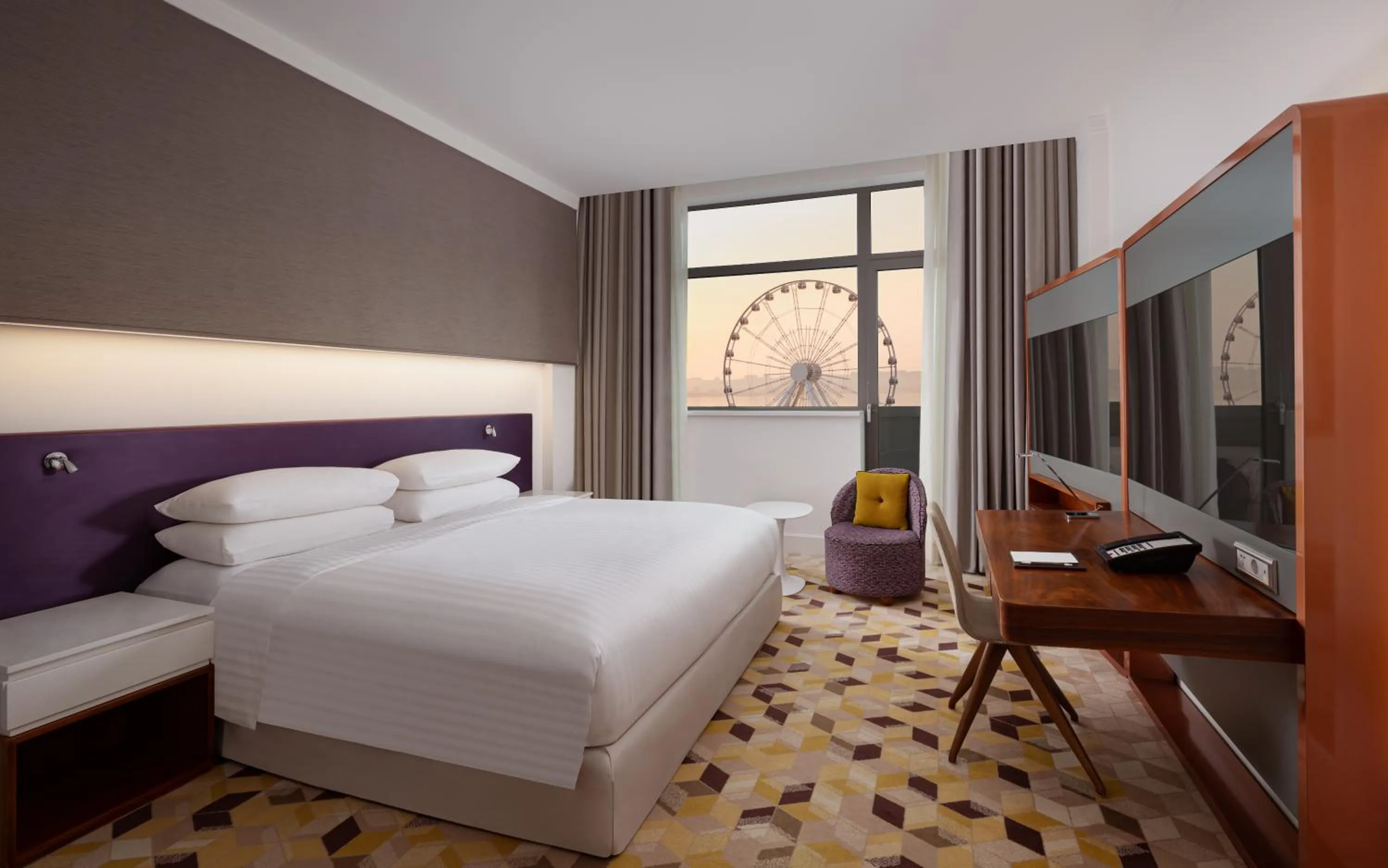 Bed in Sheraton Baku Intourist