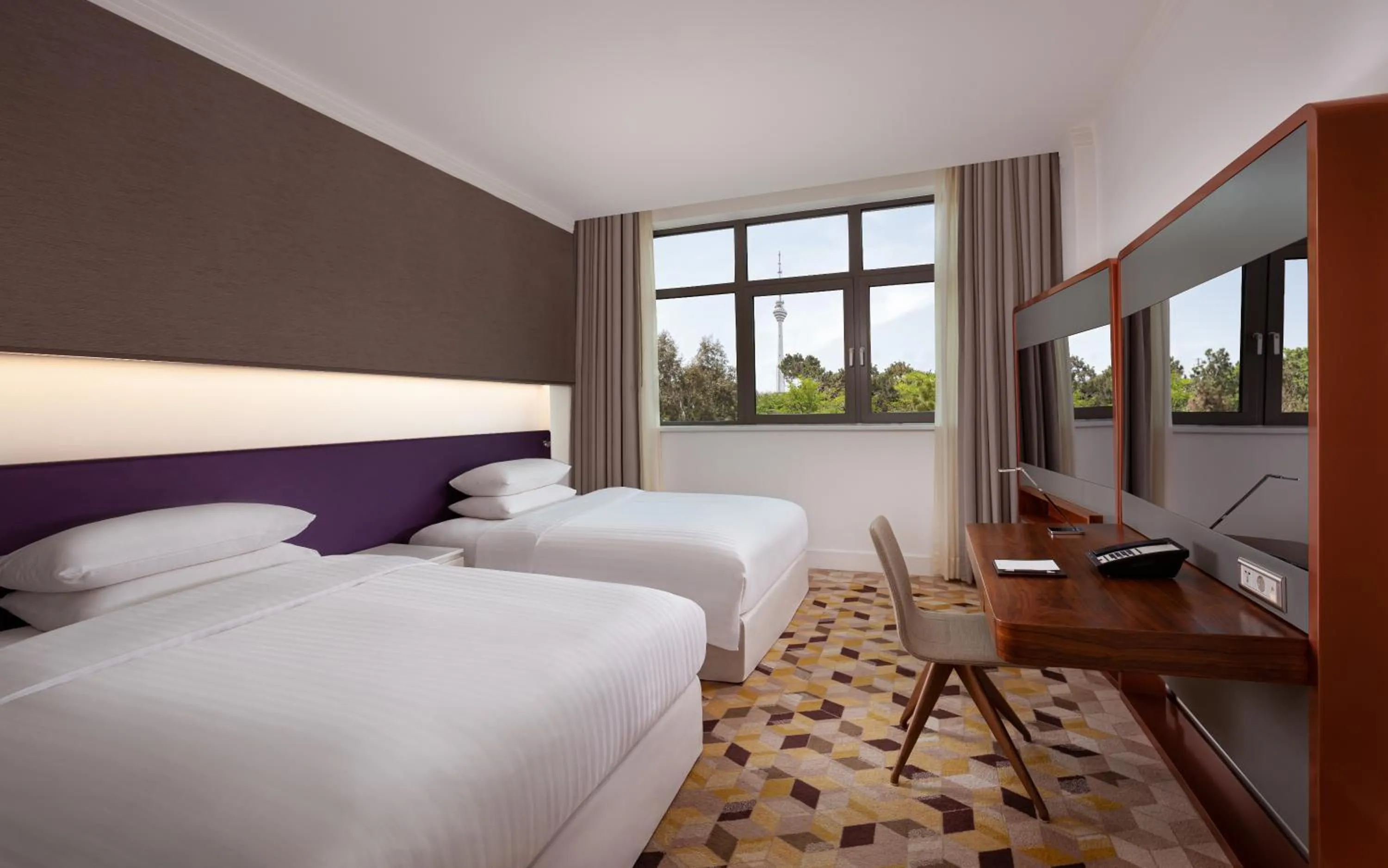 Bed in Sheraton Baku Intourist