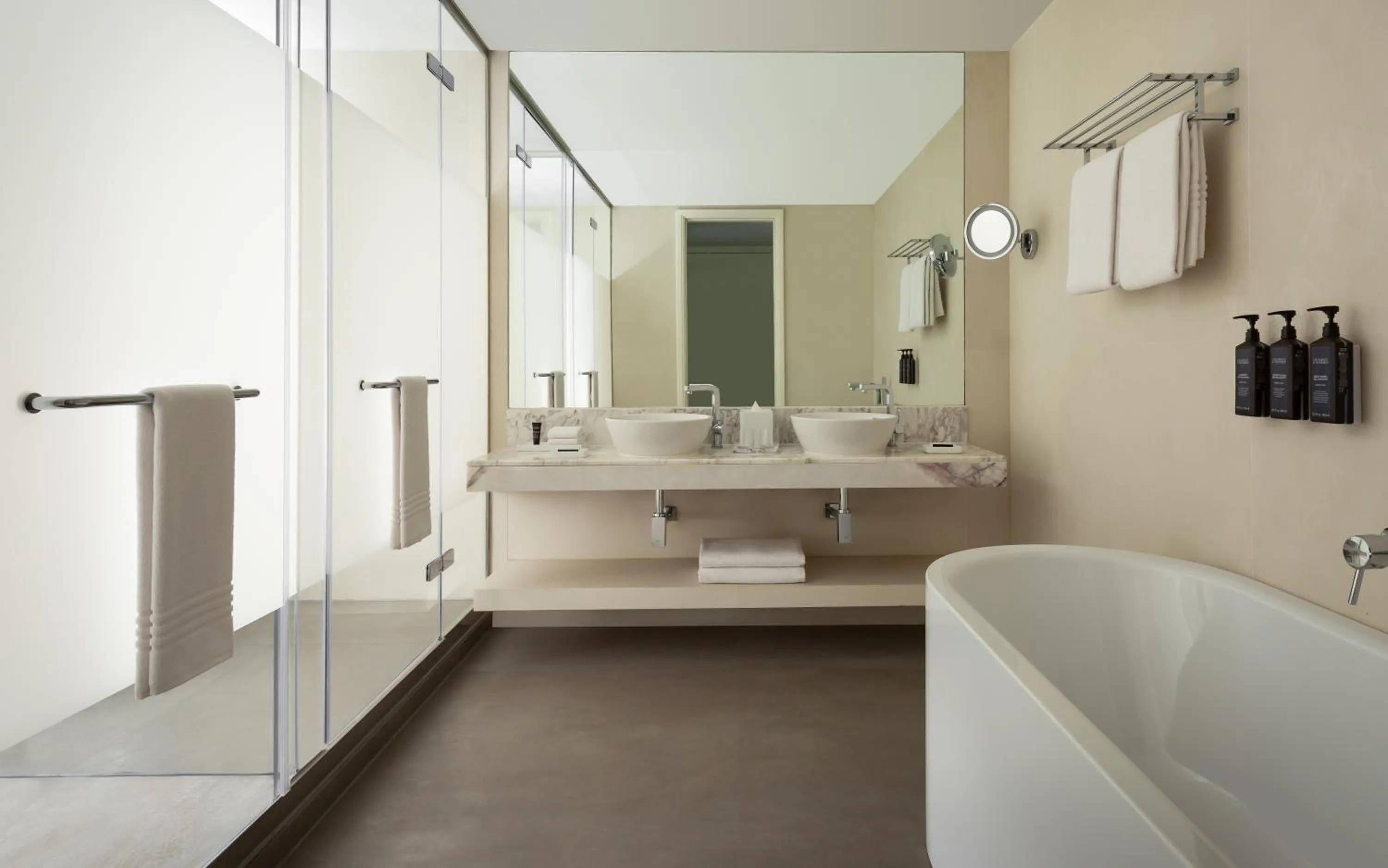 Shower in Sheraton Baku Intourist