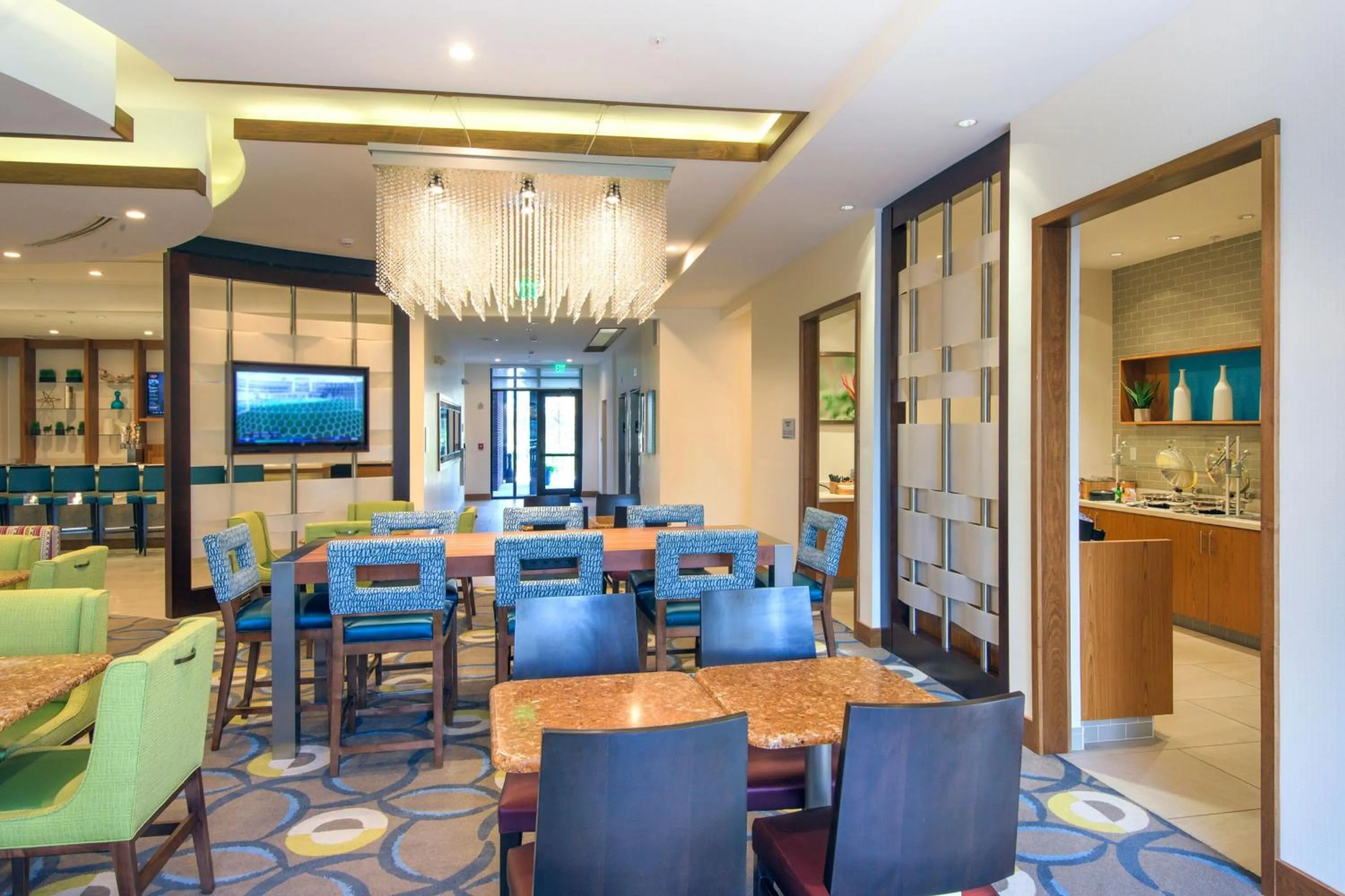 Breakfast in SpringHill Suites by Marriott Wilmington Wrightsville Beach