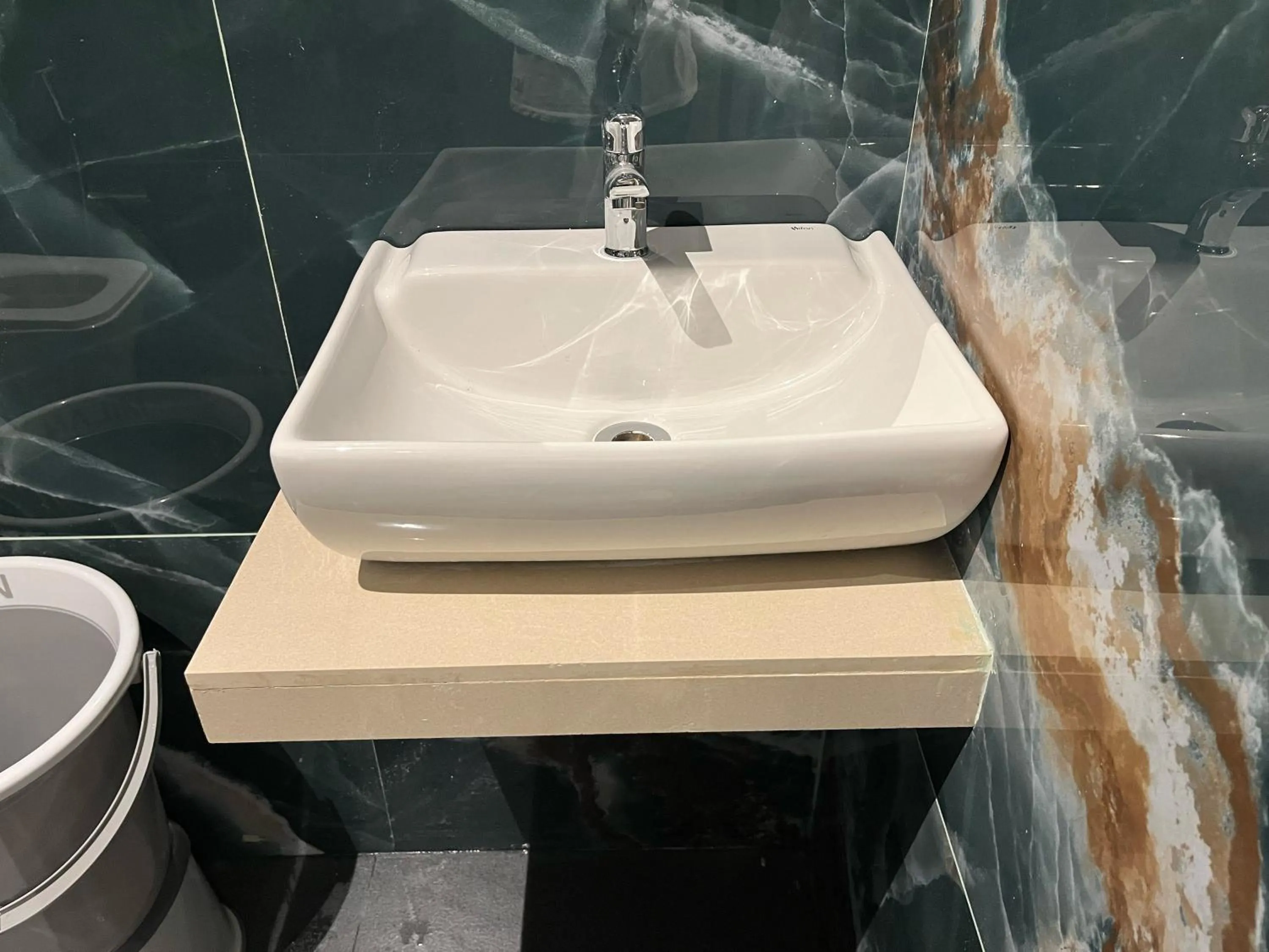 Bathroom in Hotel Grand Executive