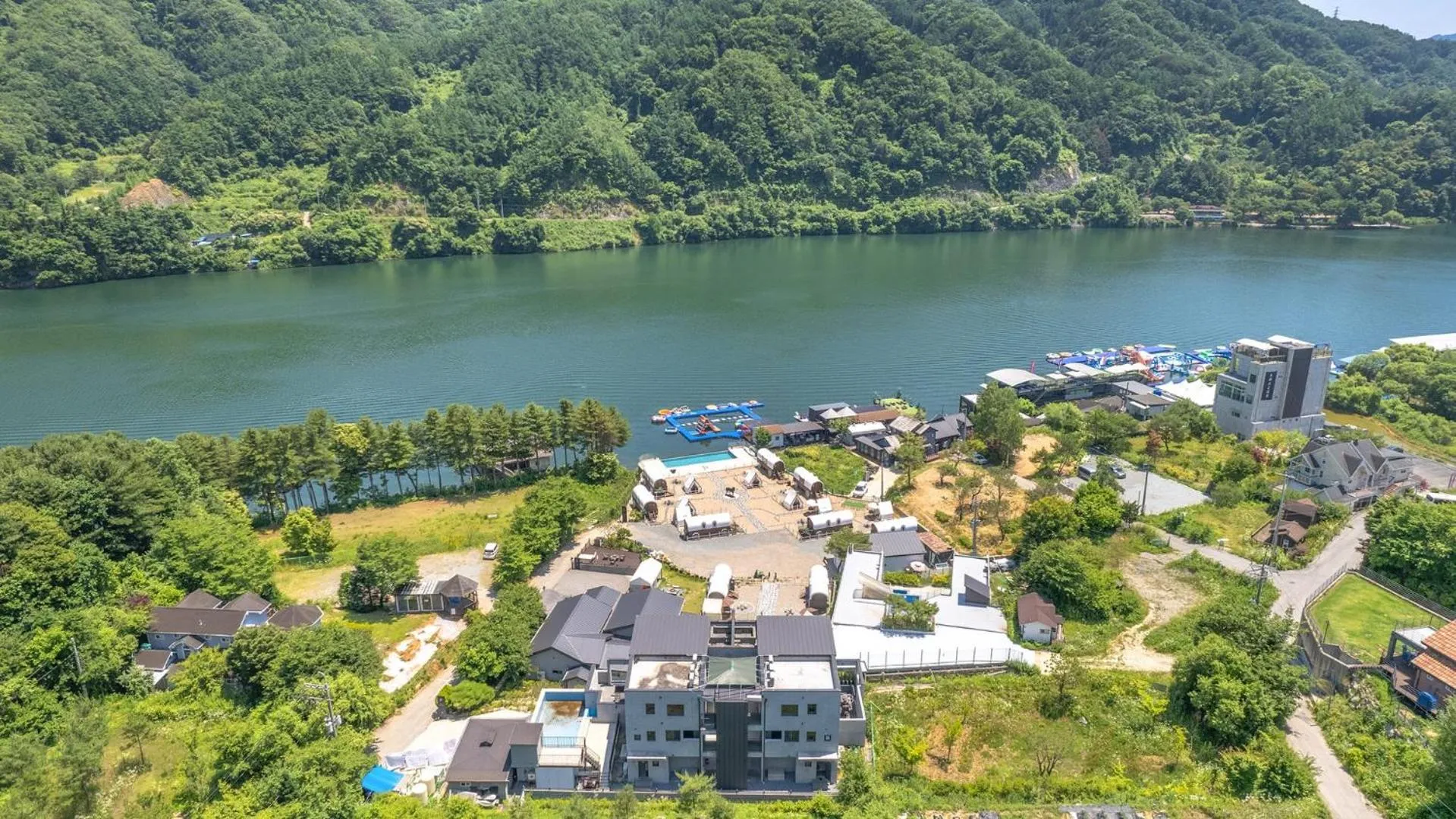 Property building in Gapyeong JH PoolVilla & glamping