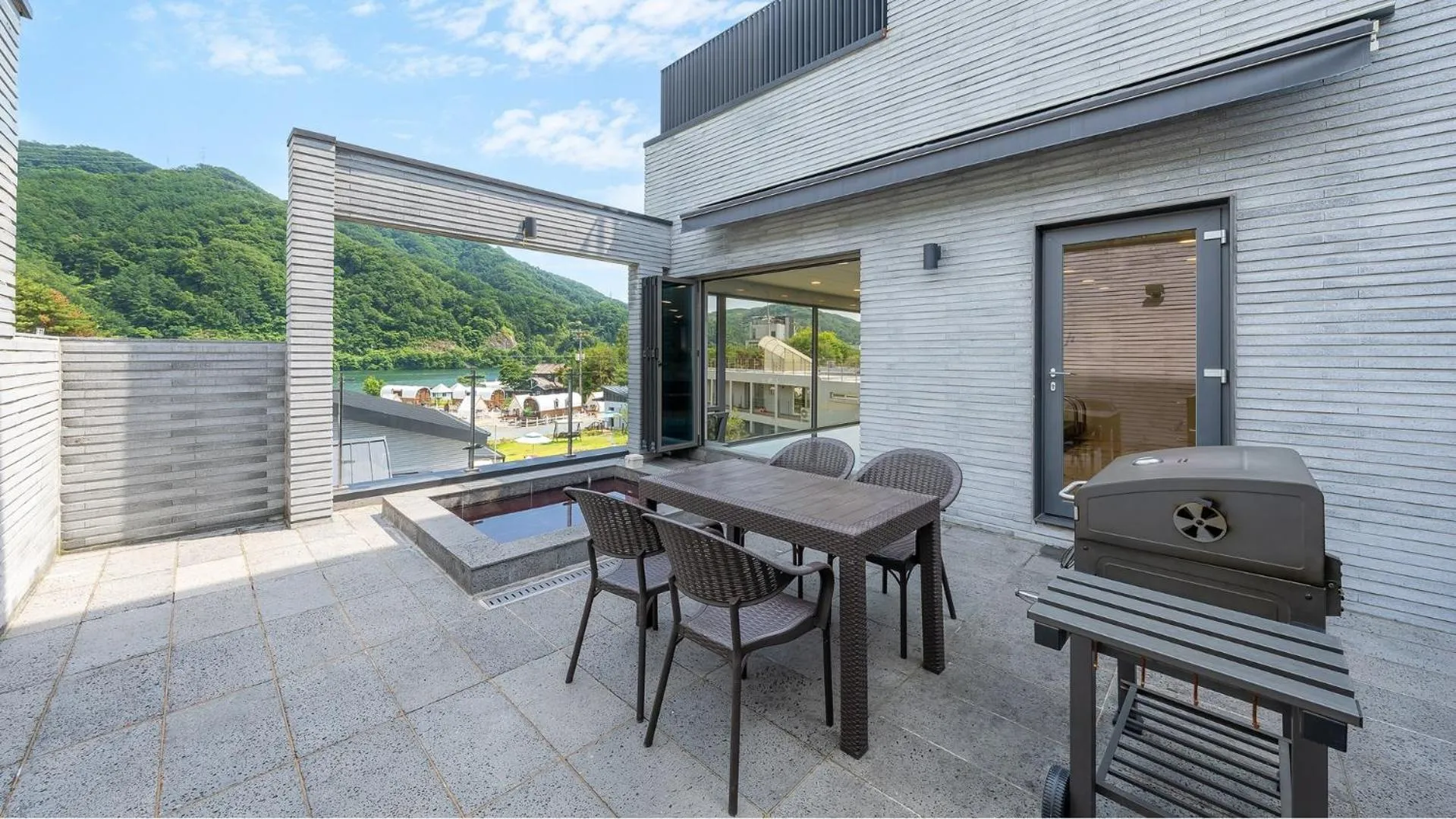 Property building in Gapyeong JH PoolVilla & glamping