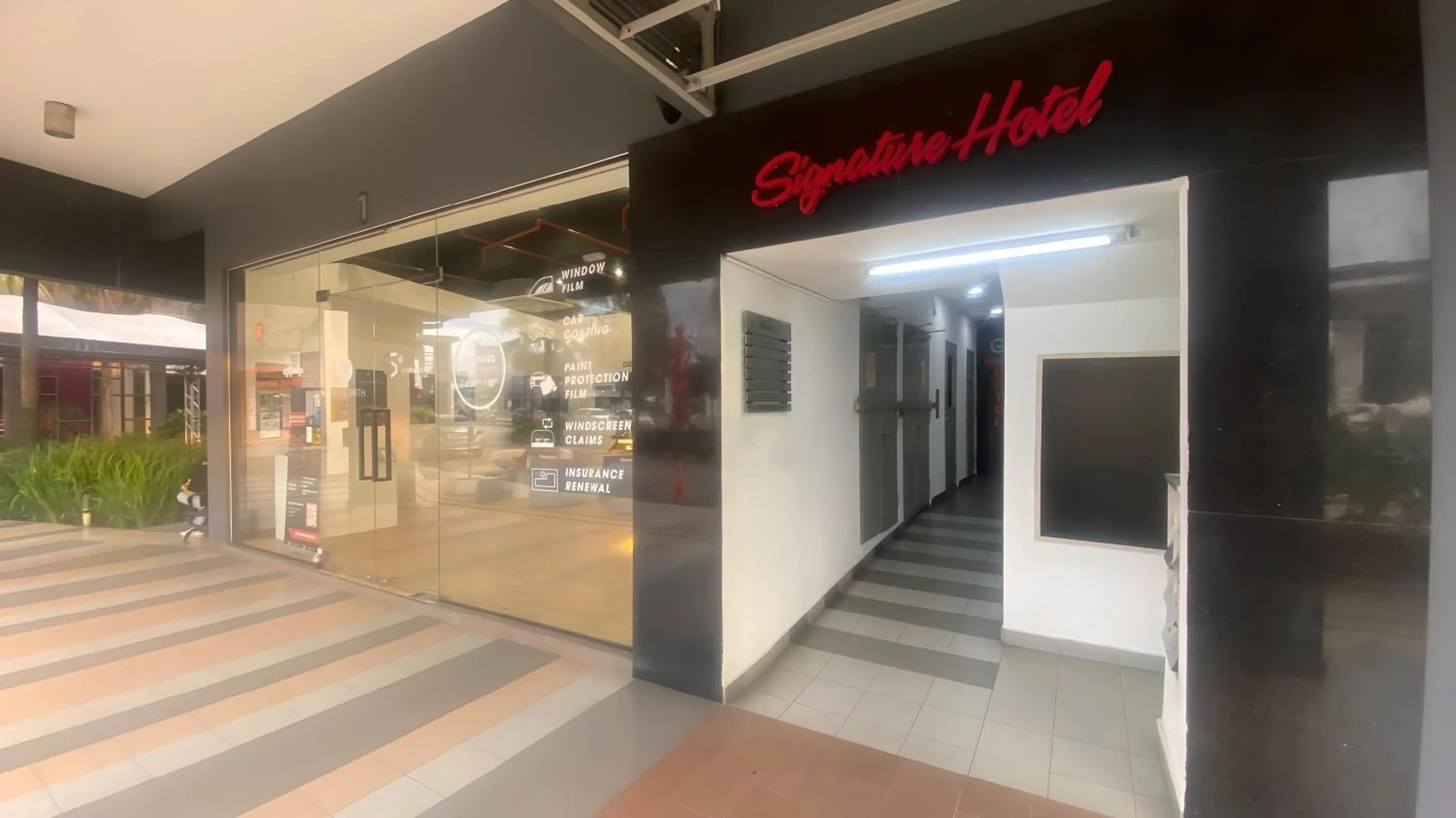 Property building in Signature Hotel by Easy Nap