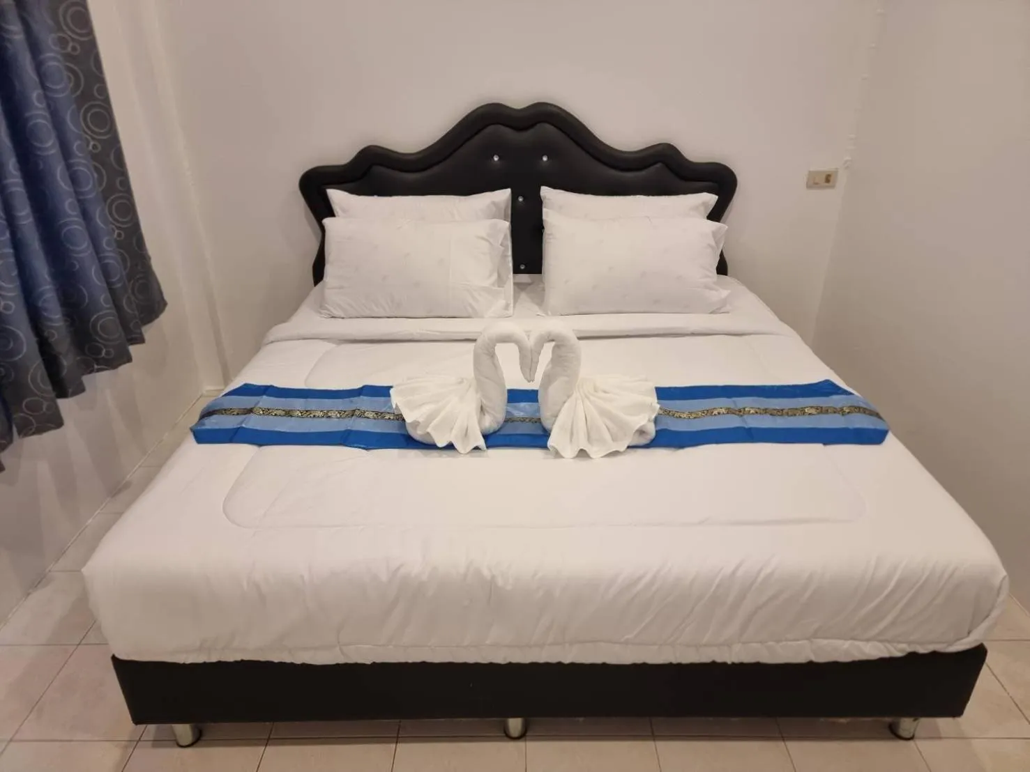 Bed in Private Paradise Resort