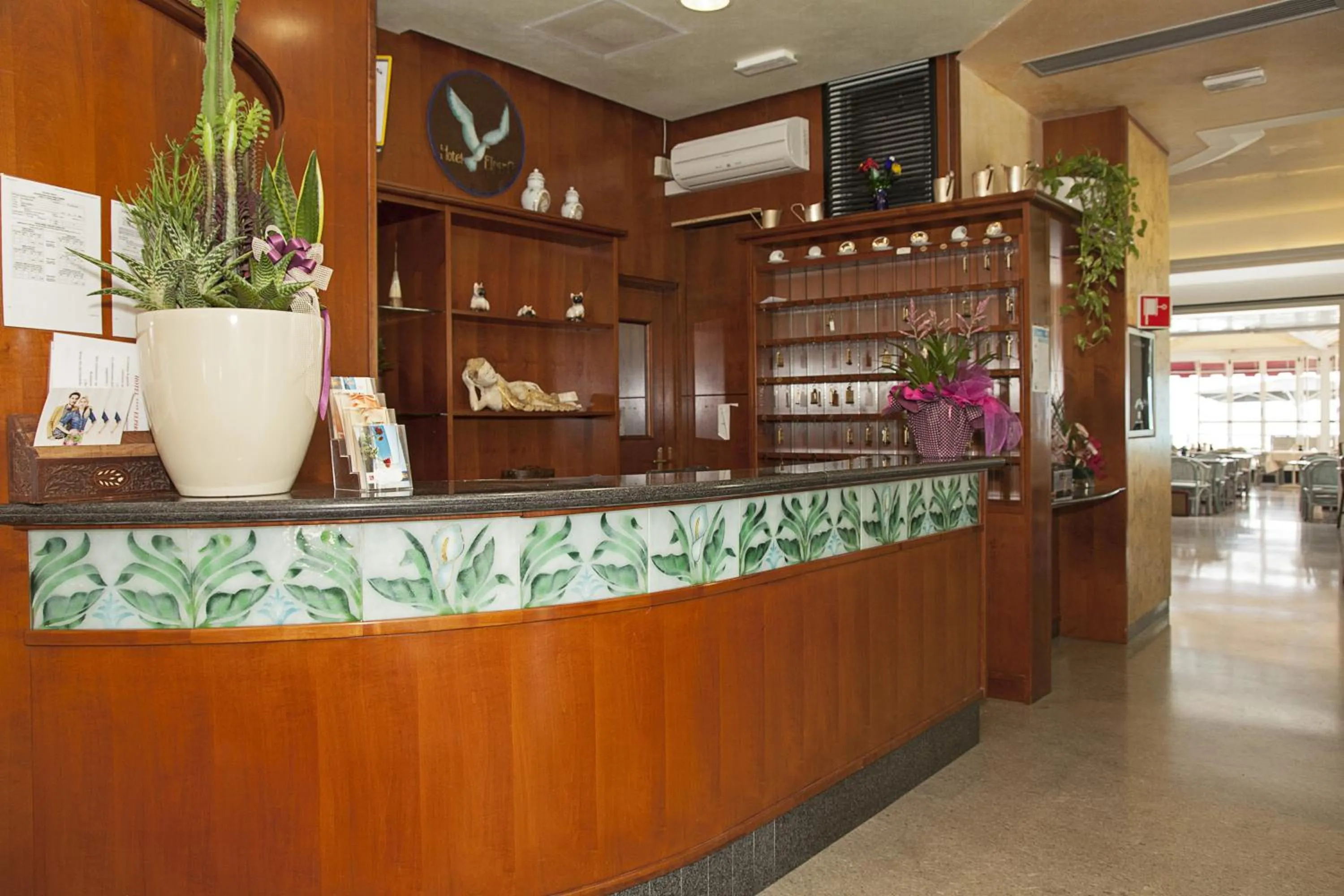 Lobby or reception in Hotel Elpiro