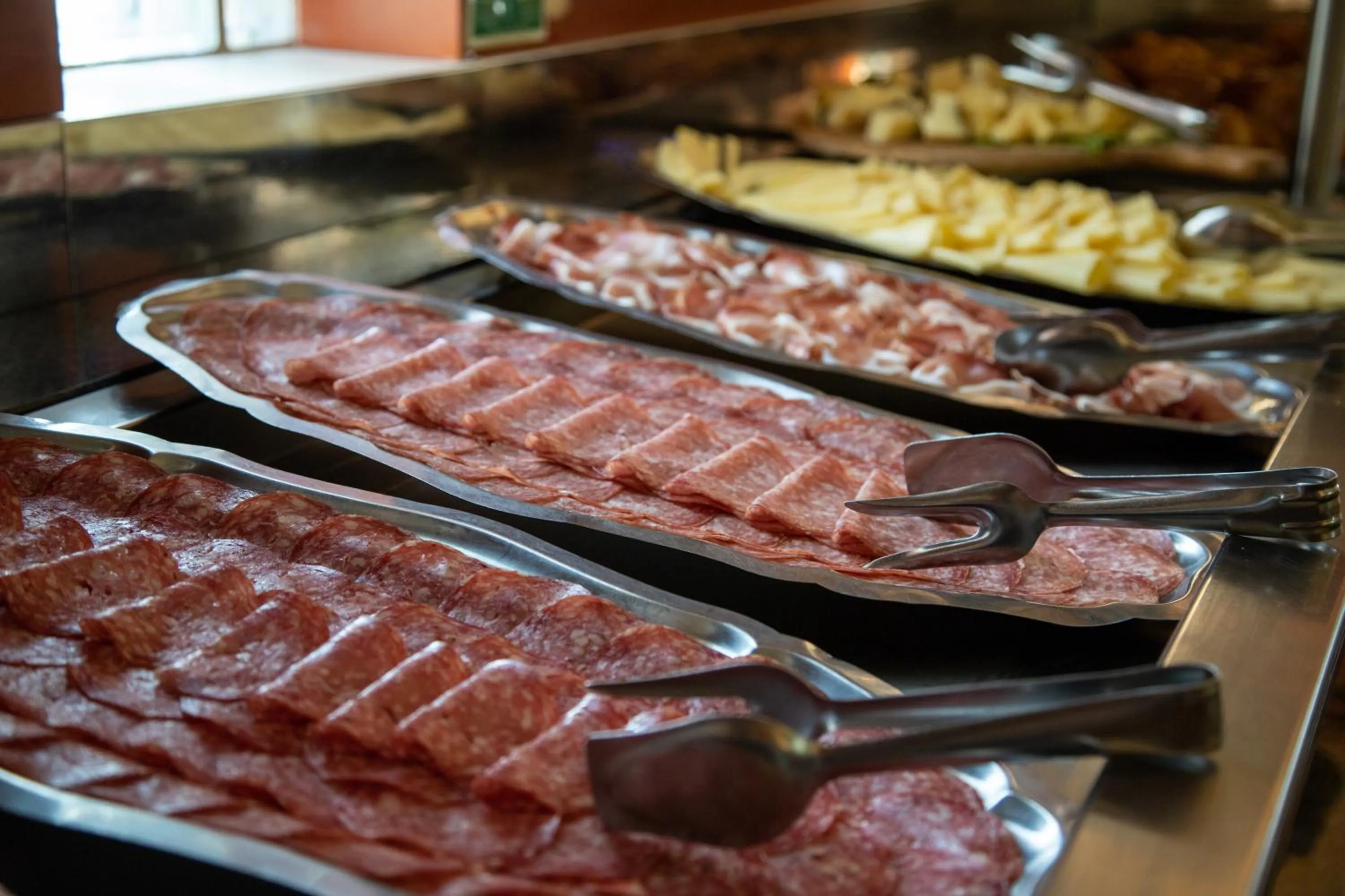 Breakfast in Hotel Elpiro