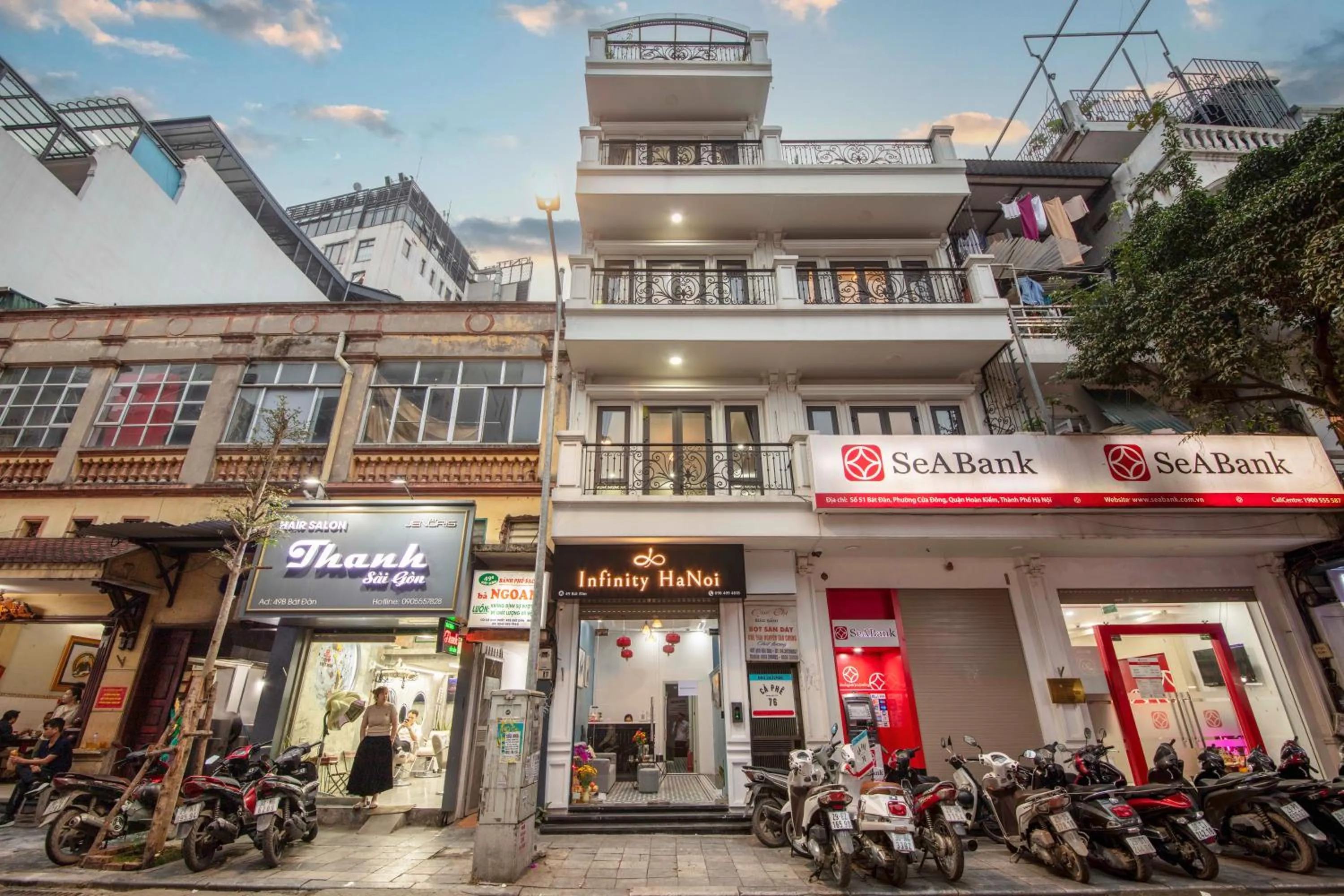 Property building in Infinity HaNoi Hotel & Travel