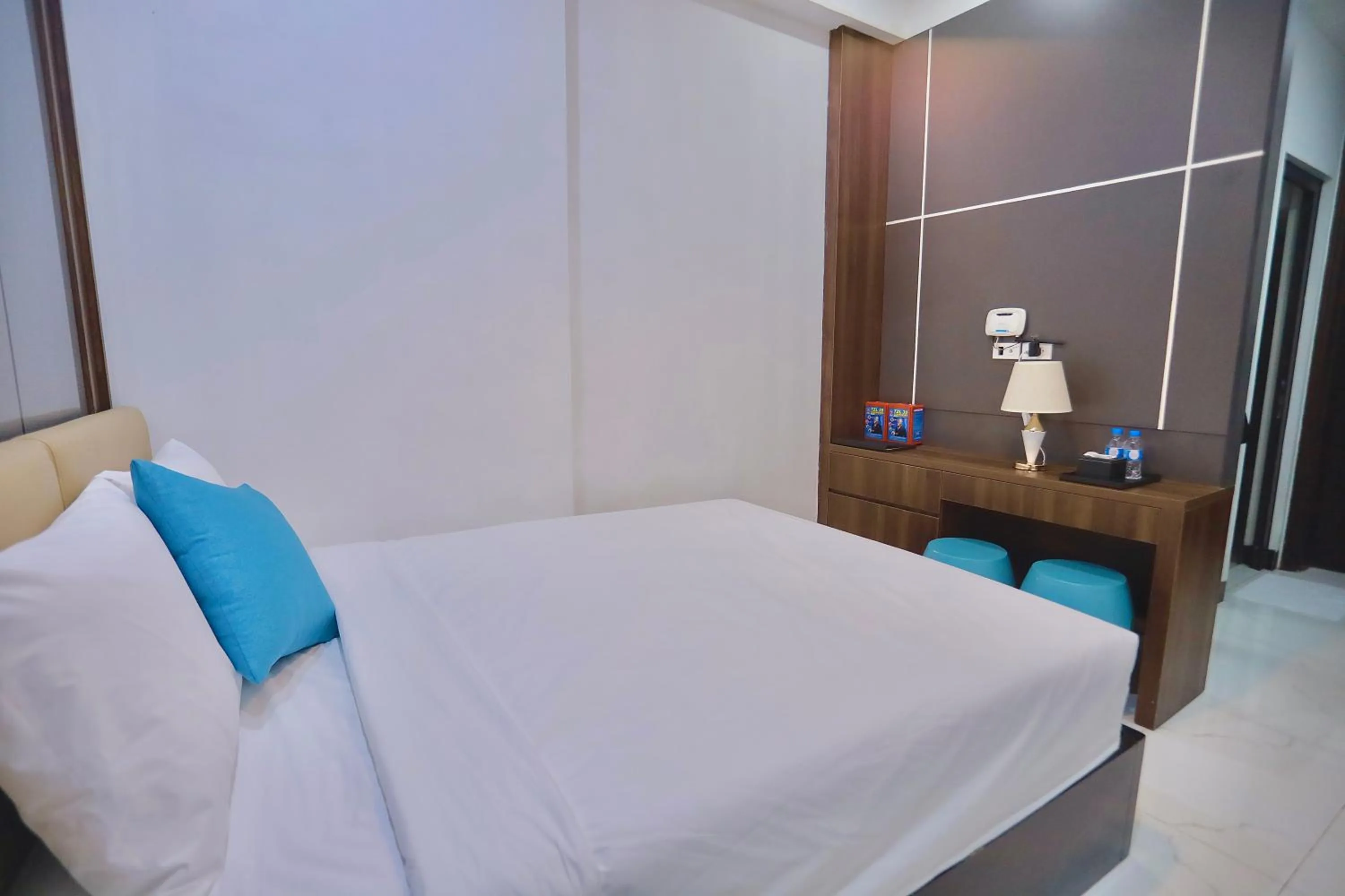 Bedroom, Bed in Infinity HaNoi Hotel & Travel