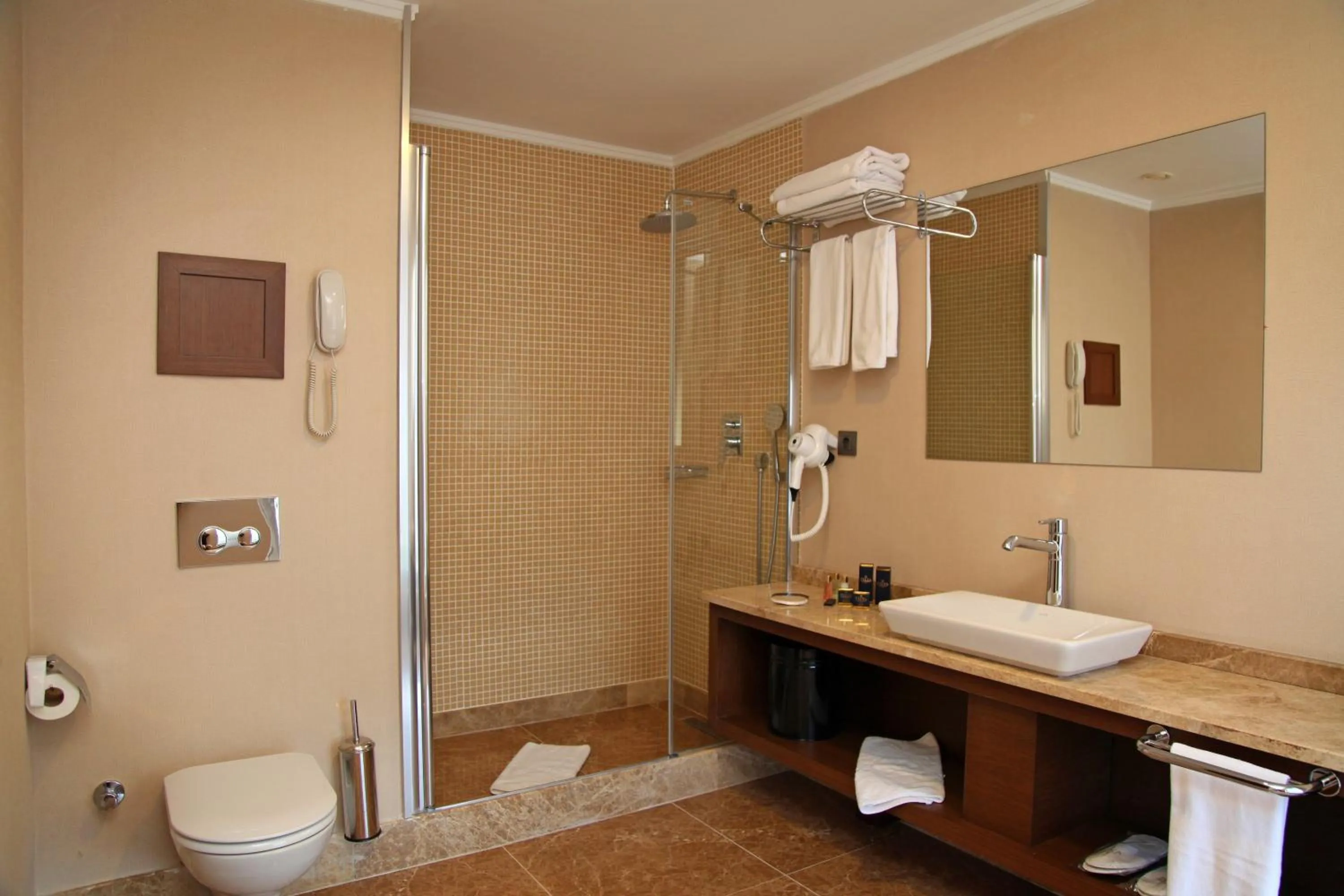 Shower in Tilya Resort Hotel