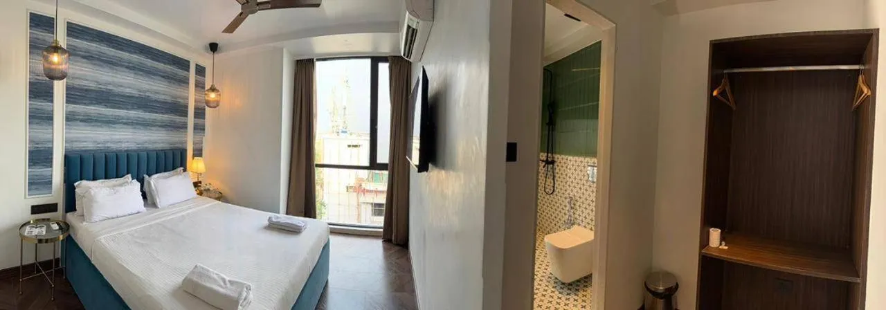 Deluxe Twin Room in Palm Breeze Hotel - Colaba