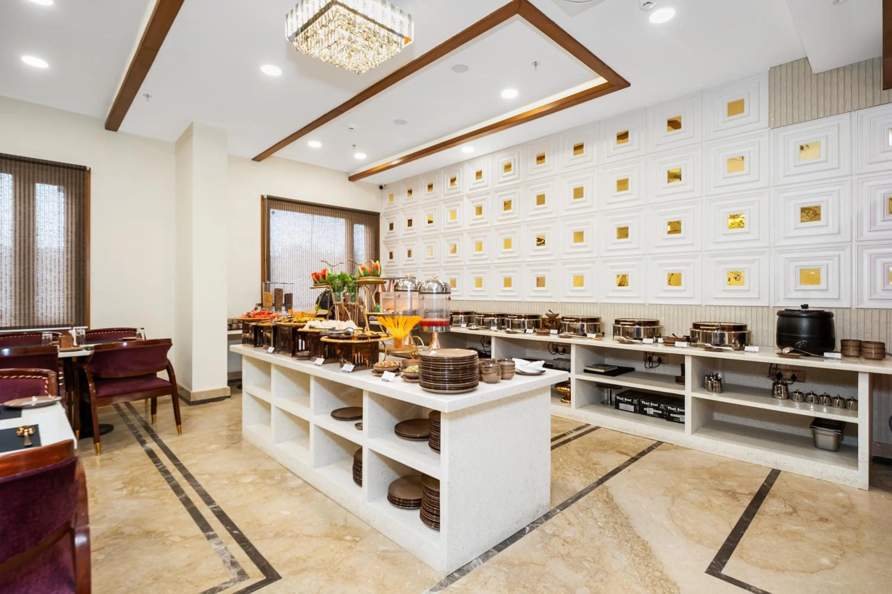 Restaurant/places to eat in Padmshree Palace