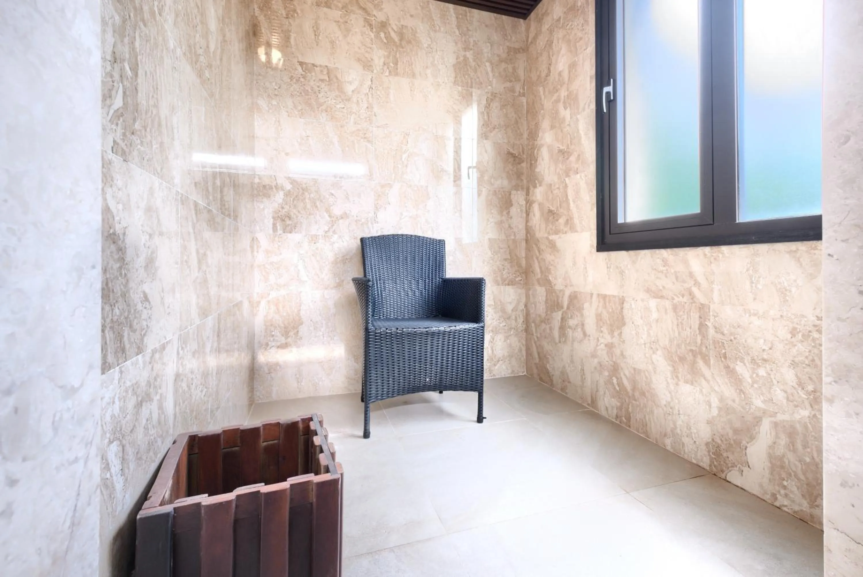 Bathroom in The Blossom Resort Island Da Nang - Onsen Included