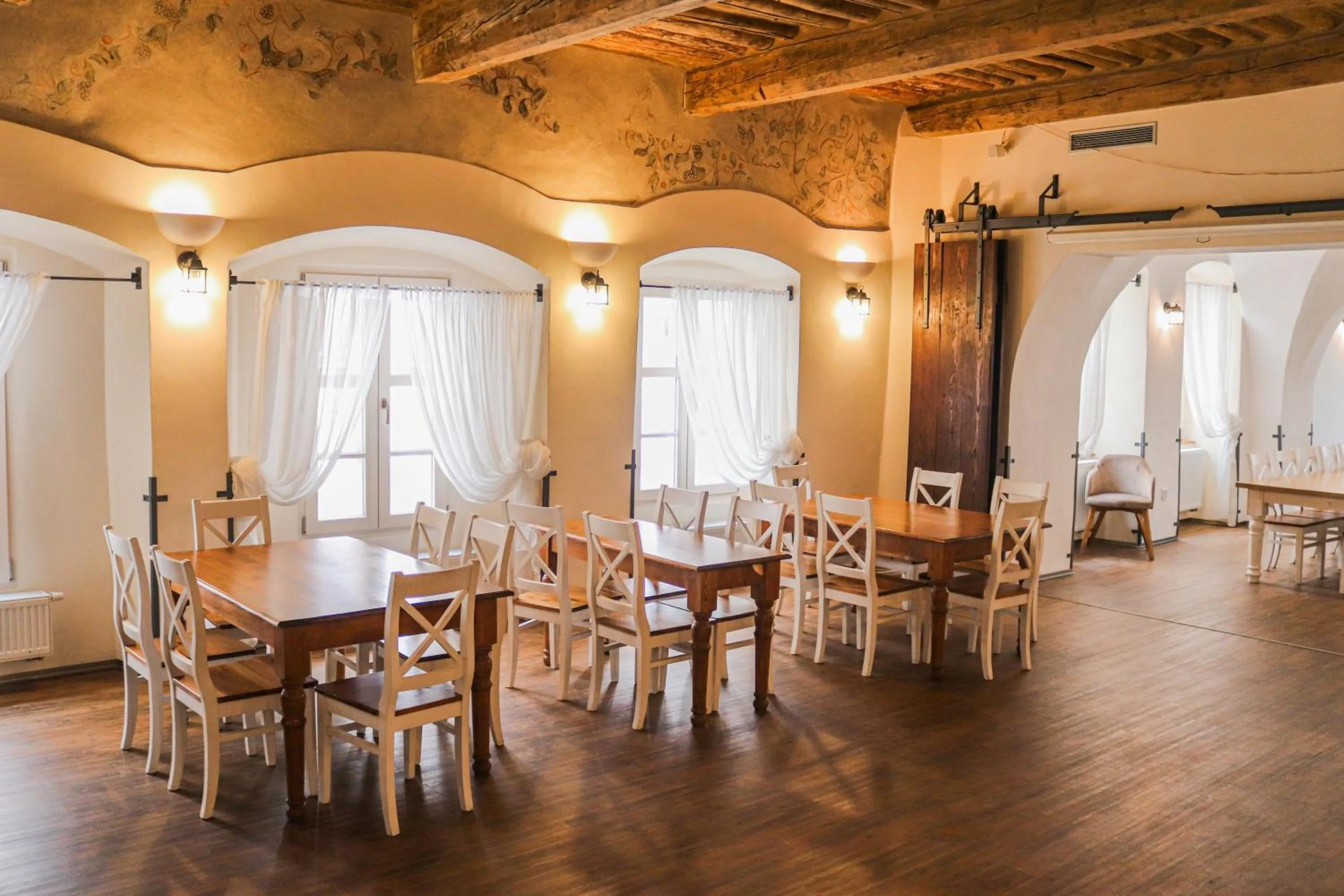 Restaurant/places to eat in Penzion Tlustá kachna