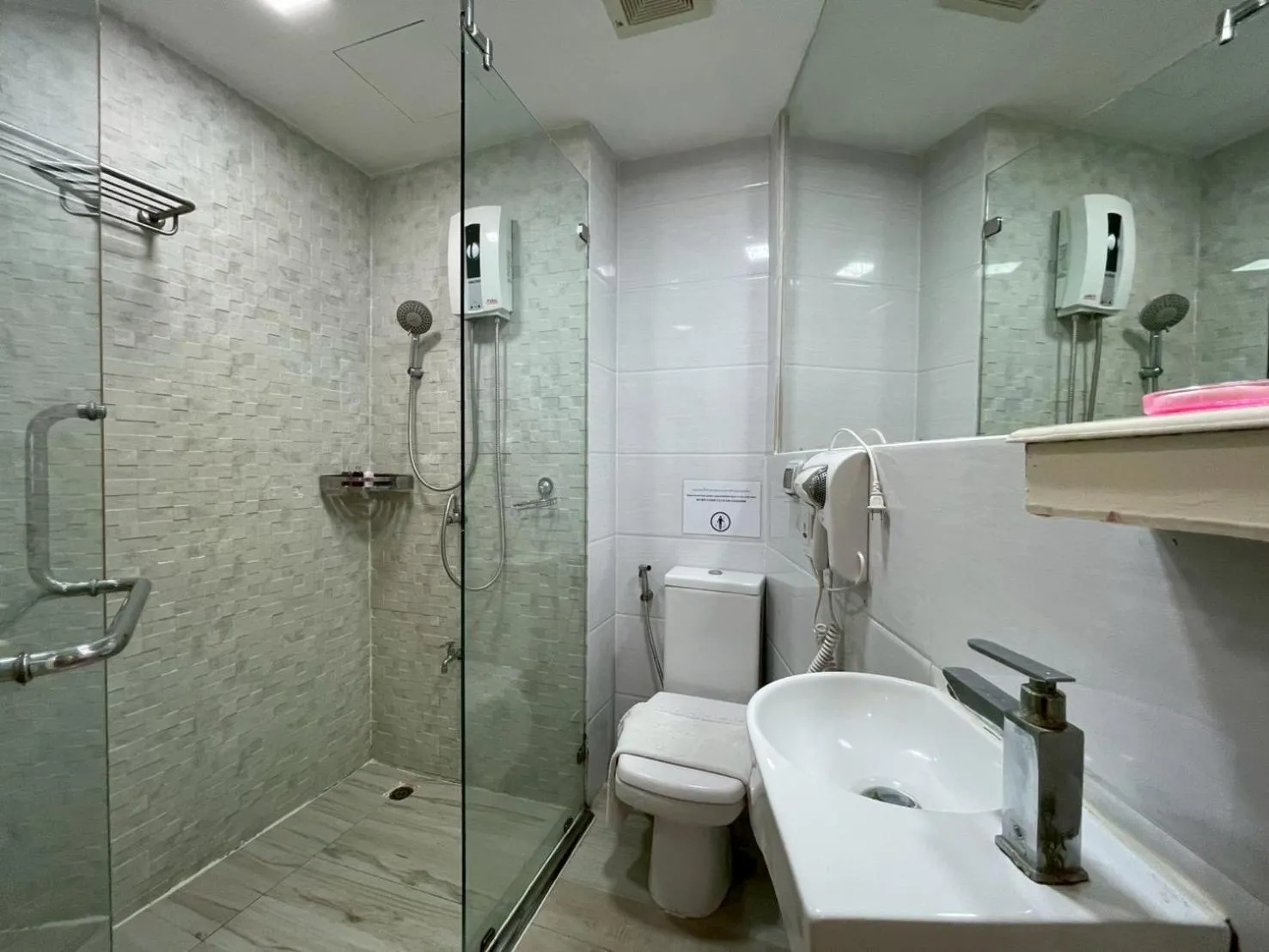 Shower in The Guest Arak Boutique Hotel