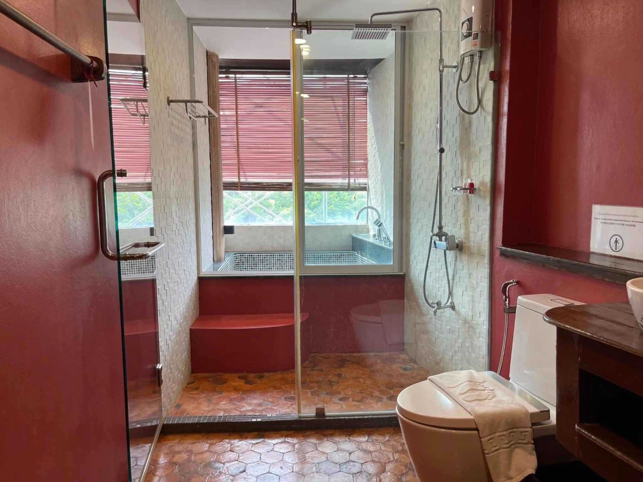 Shower in The Guest Arak Boutique Hotel