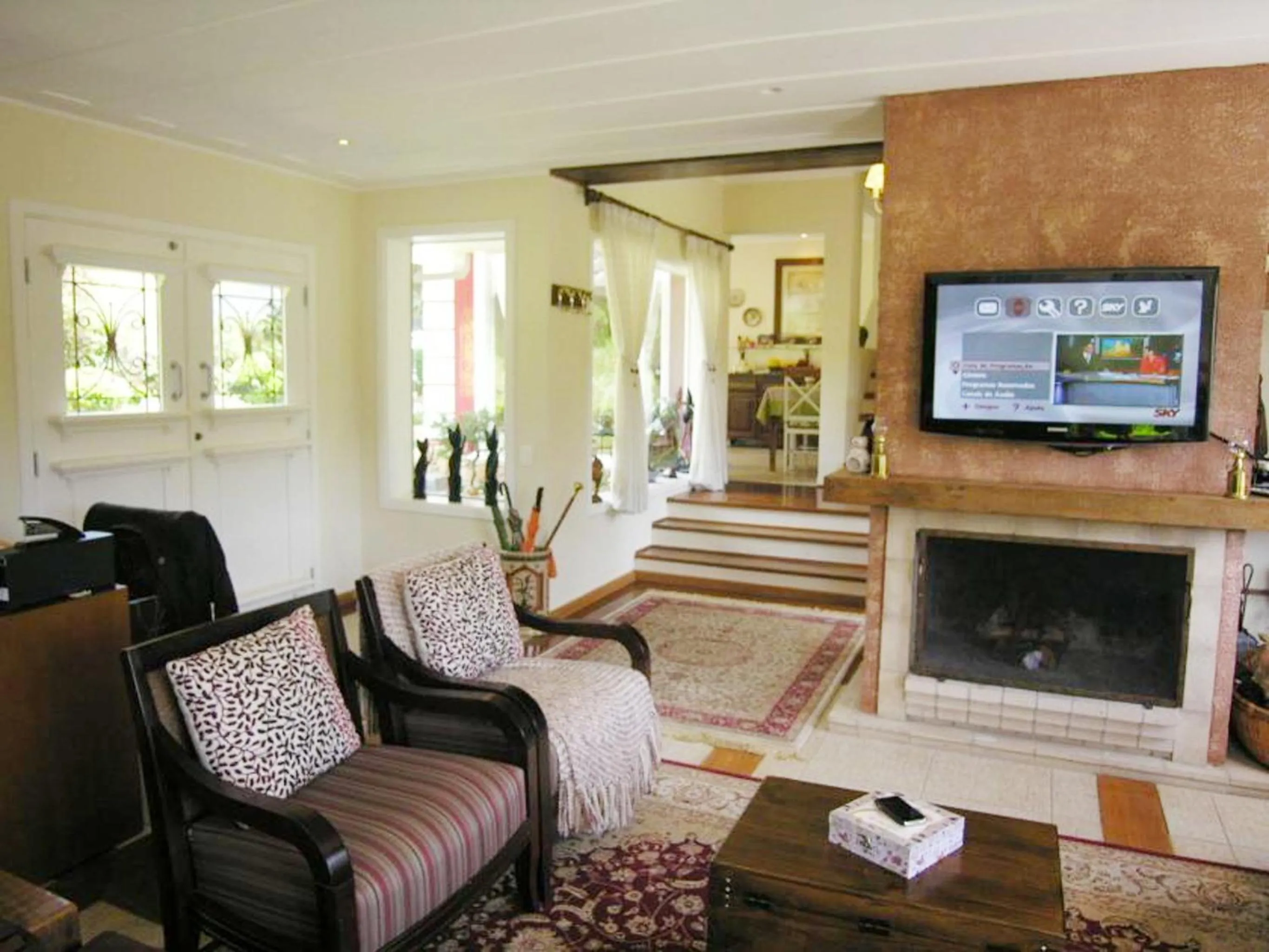 Communal lounge/ TV room in Pousada Atalaia Premium