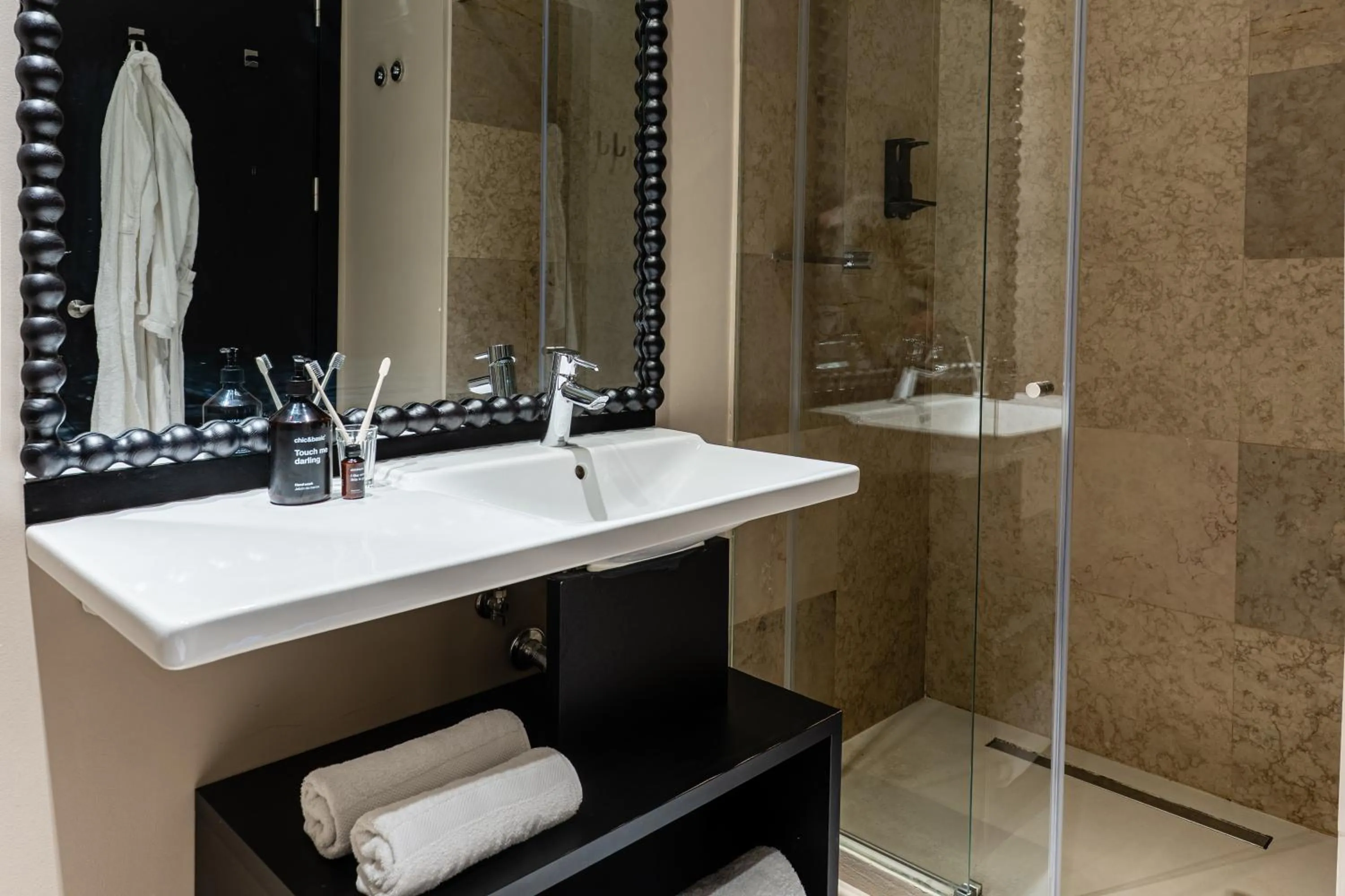 Bathroom in Casa Teva Lisboa Boutique Hotel by chic&basic