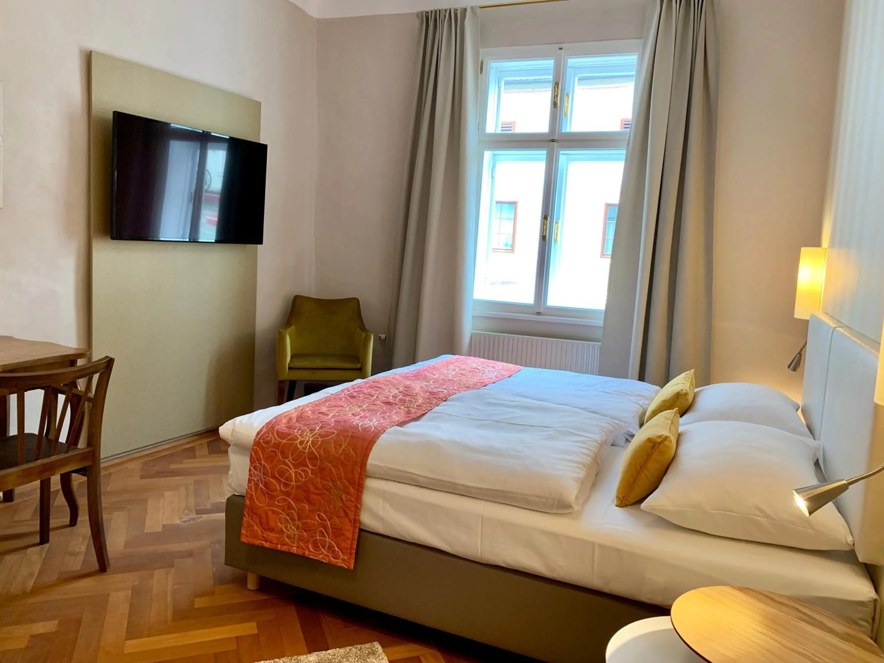 Bed in Rathauskeller Melk