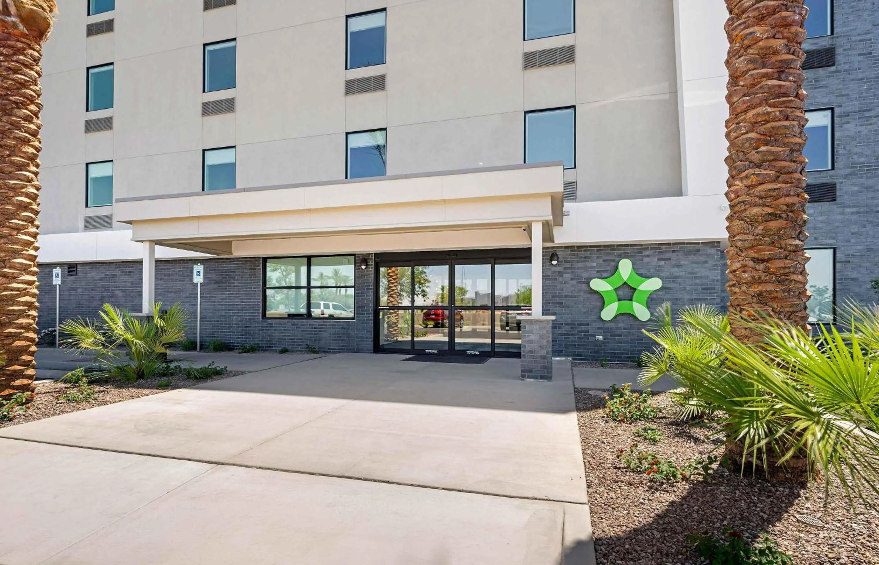 Property building in Extended Stay America Premier Suites Phoenix Chandler Airport