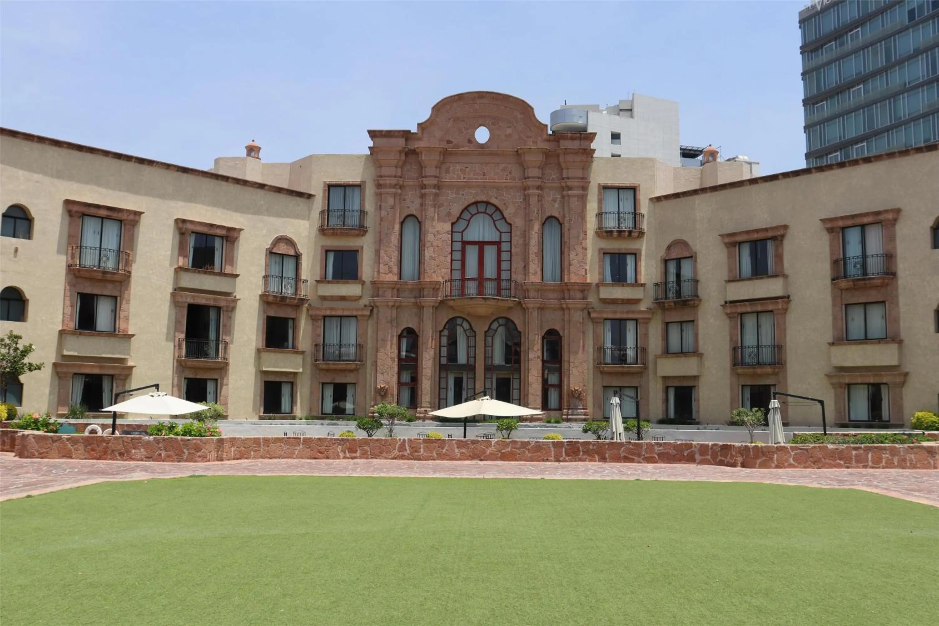 Patio in Hilton San Luis Potosi
