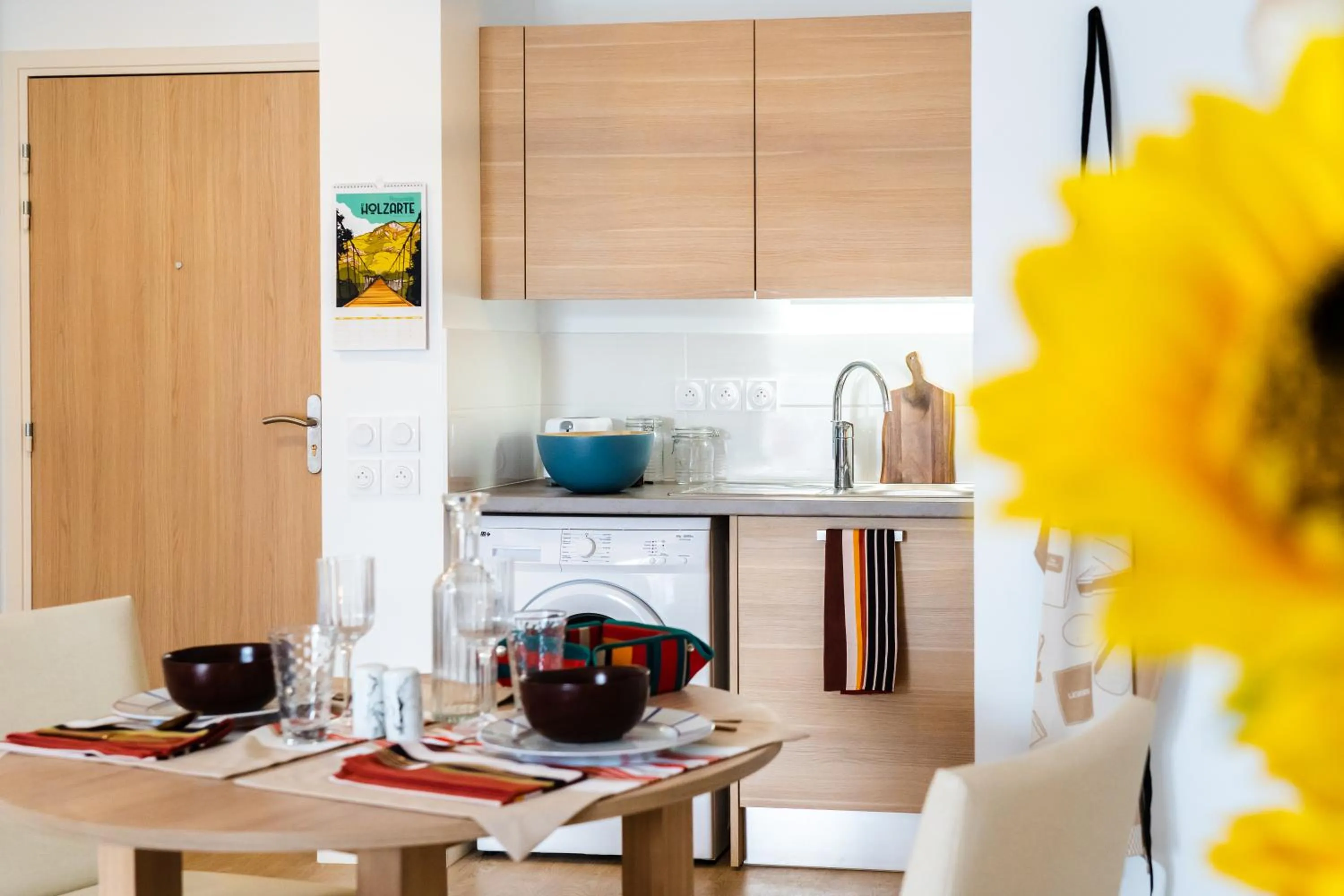 Kitchen or kitchenette in Zenao Appart'hotels Anglet