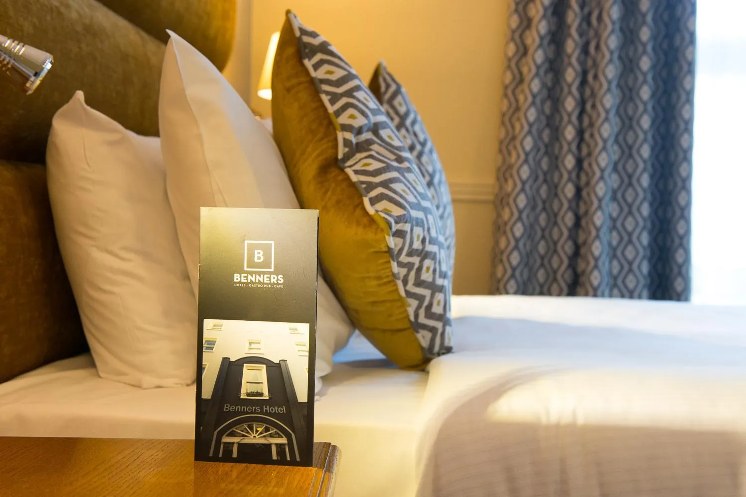 Bedroom, Bed in Tralee Benners Hotel