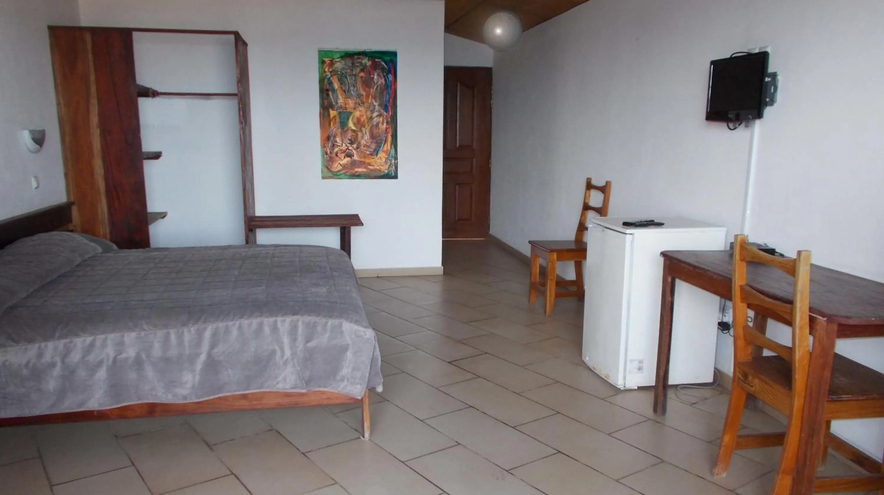 Photo of the whole room, Bed in Hôtel Alizé Plage