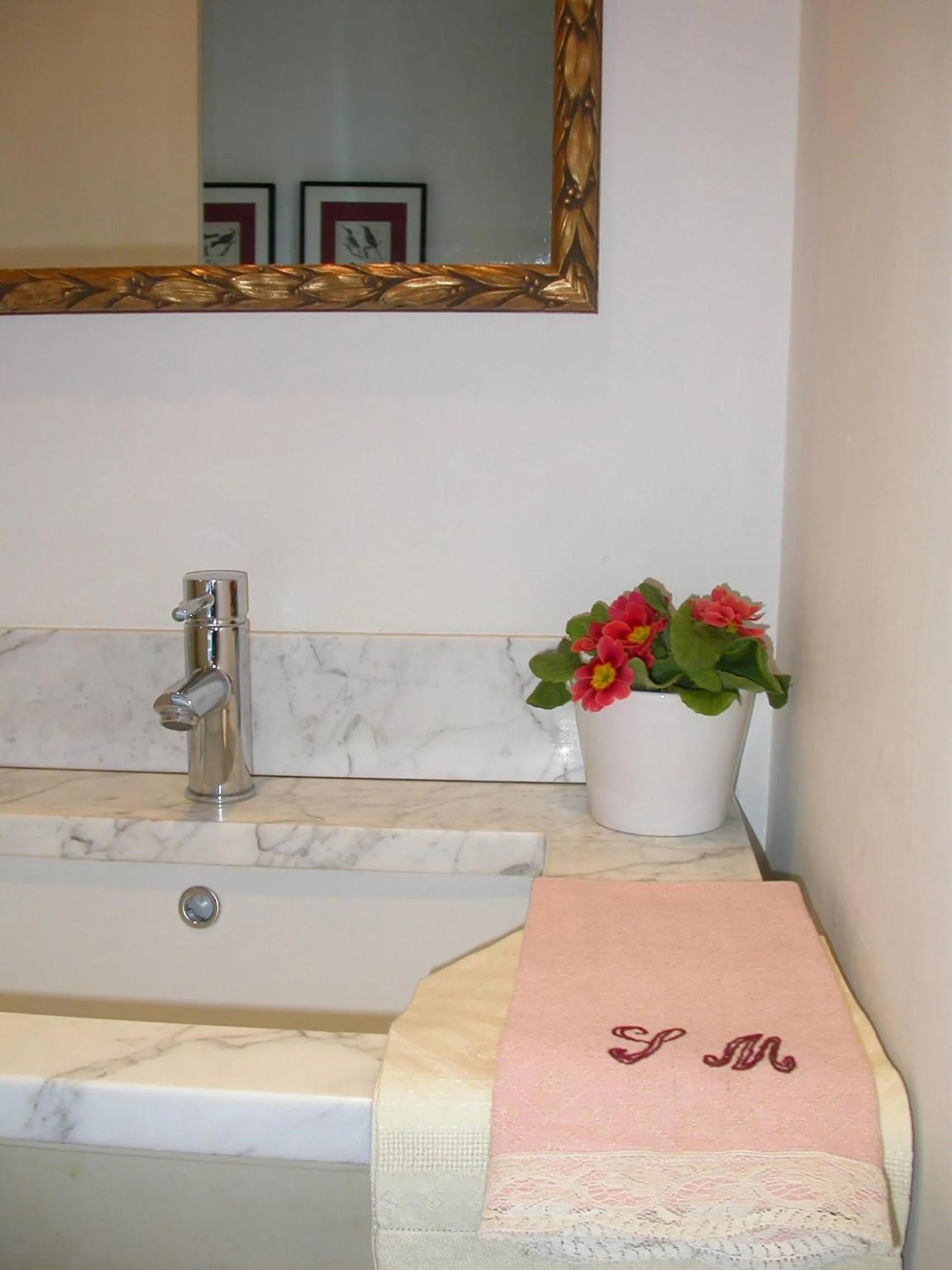 Bathroom in B&B Colori di Roma