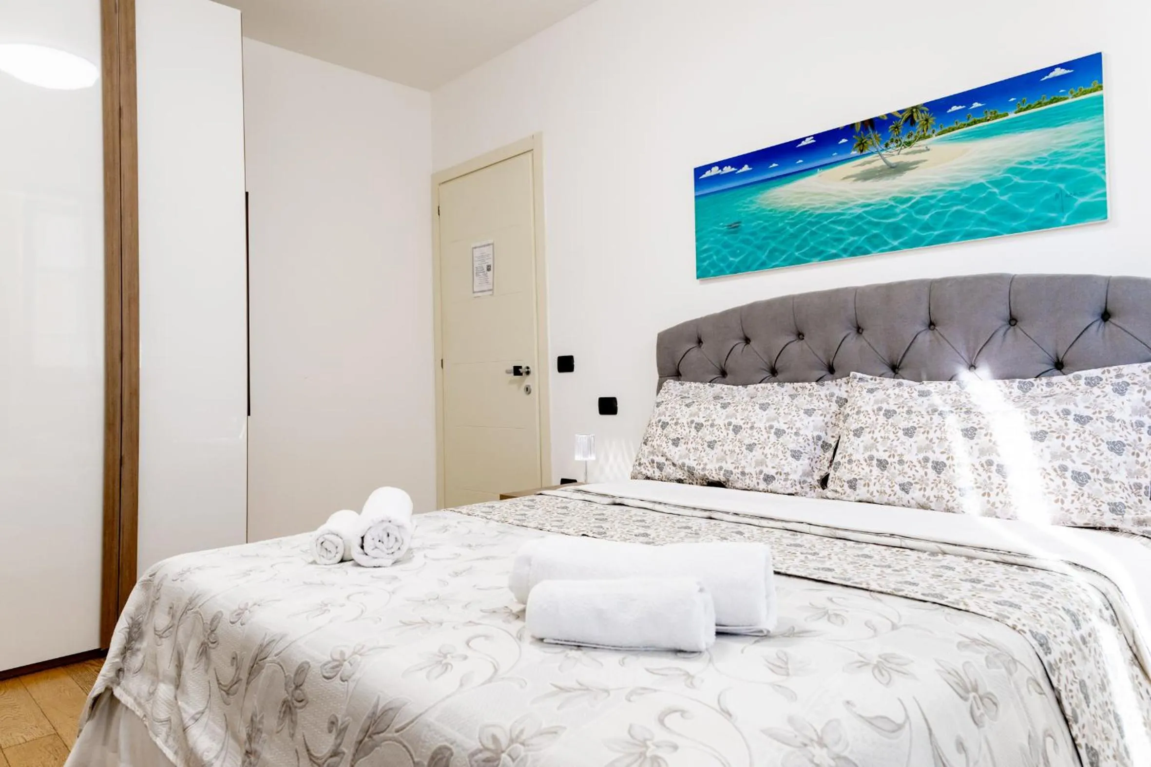 Charming Two Bedroom Private Apartment