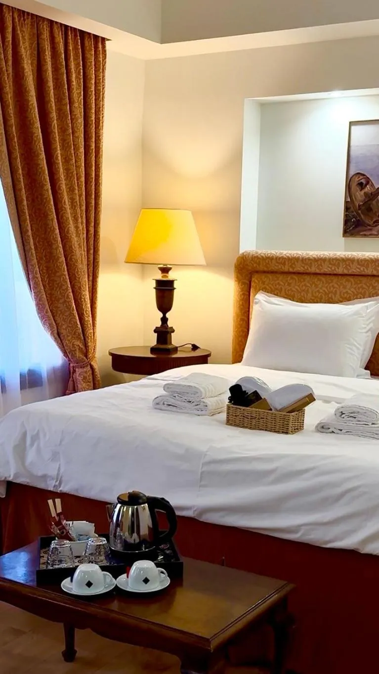 Bedroom, Bed in Great Greece Le Convivial Suites