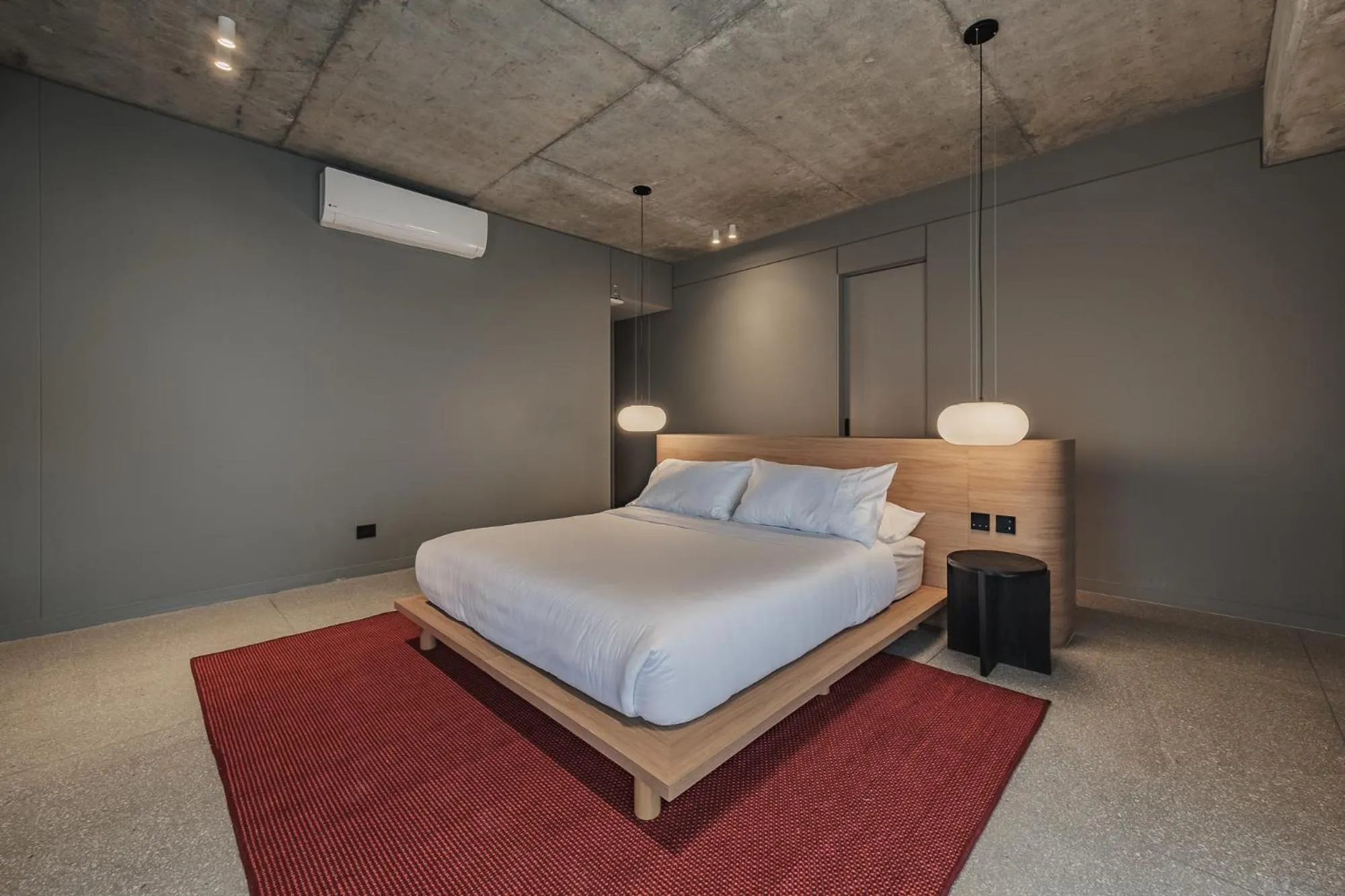 Bed in The Somos Loho Hotel