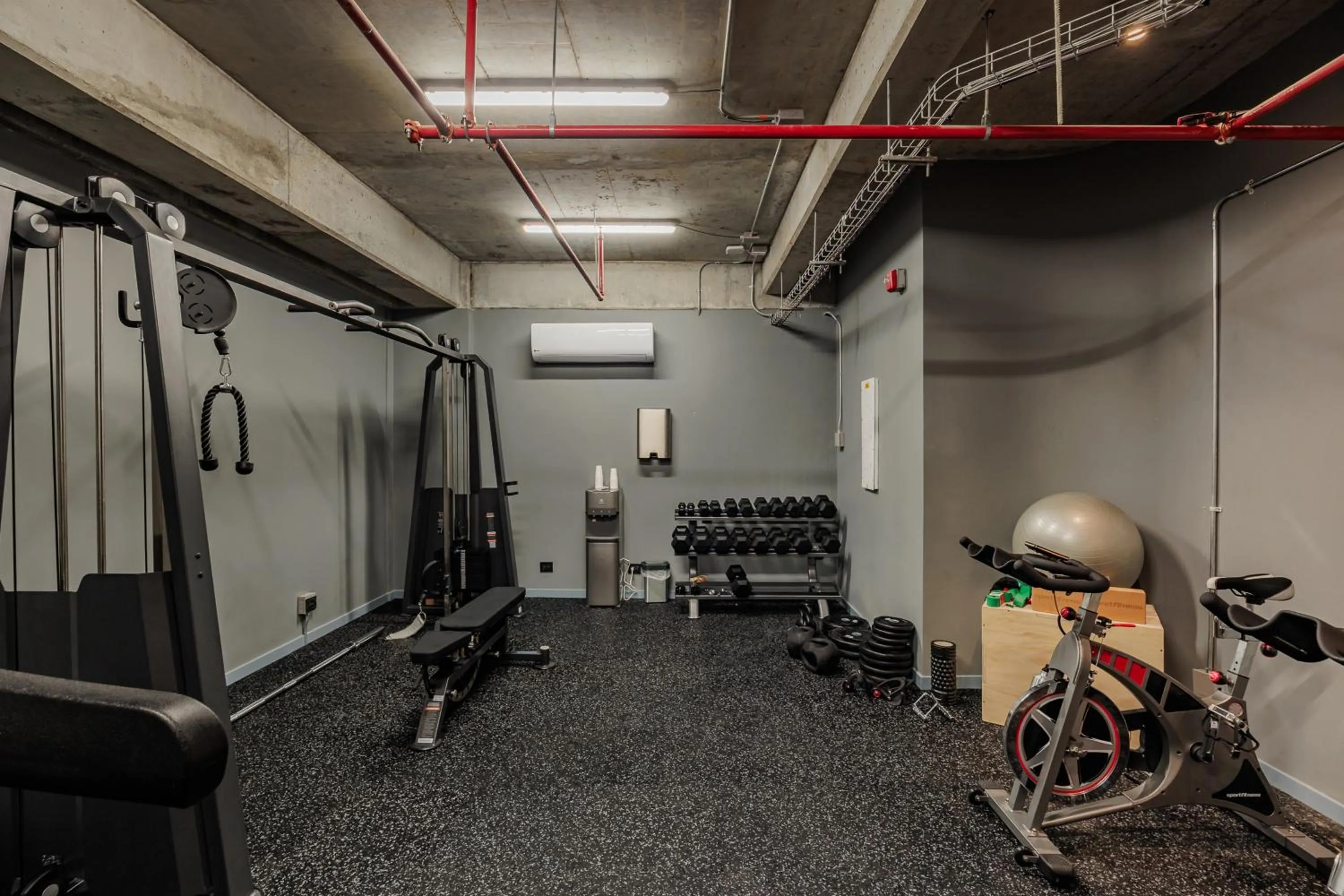 Fitness centre/facilities in The Somos Loho Hotel