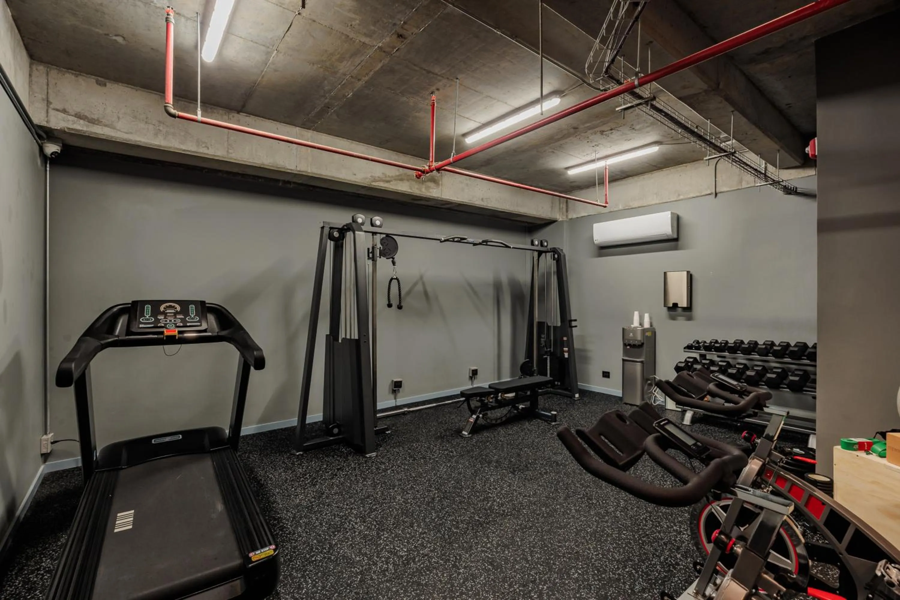 Fitness centre/facilities in The Somos Loho Hotel