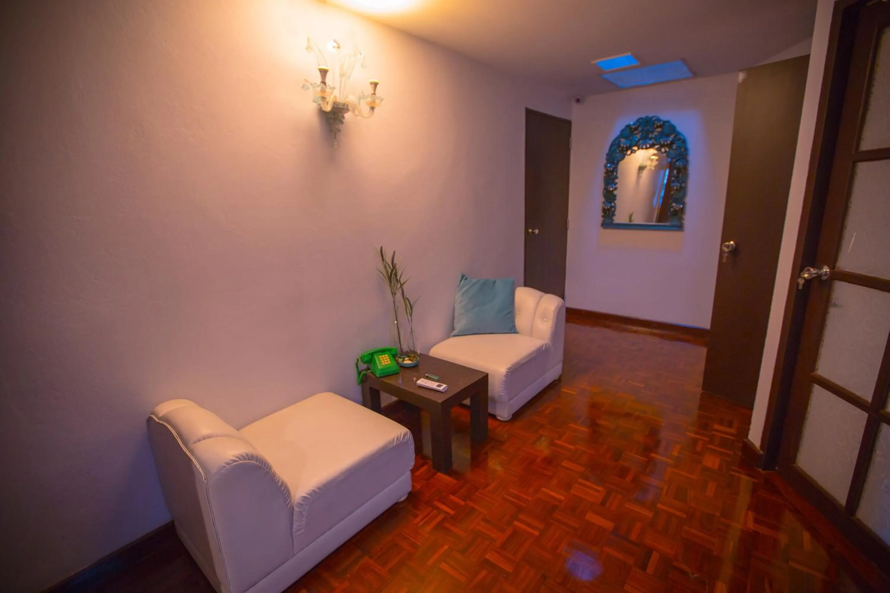 Seating area in Home16 Sukhumvit16