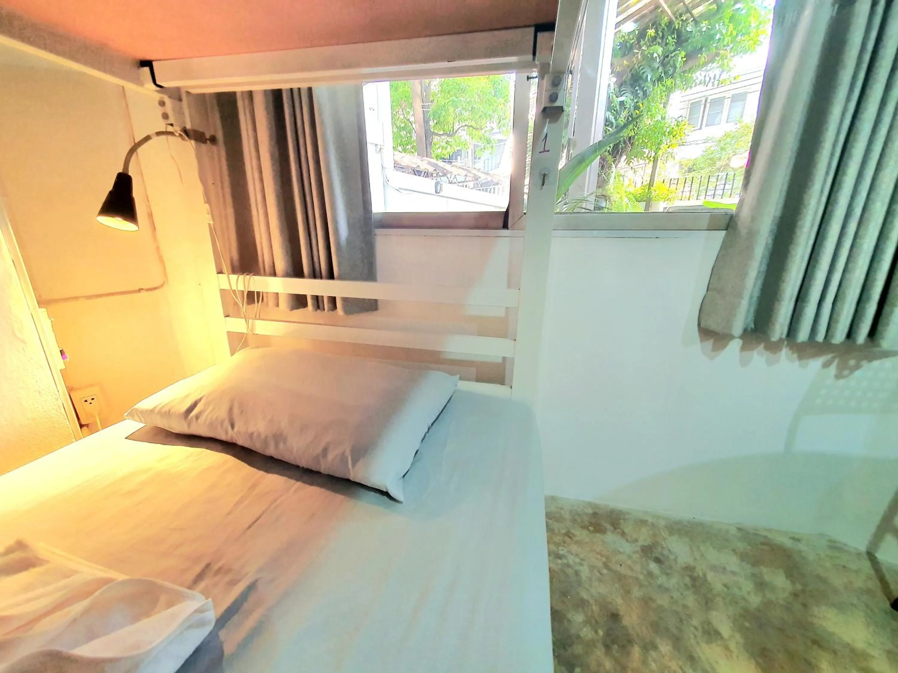 Bed in Home16 Sukhumvit16