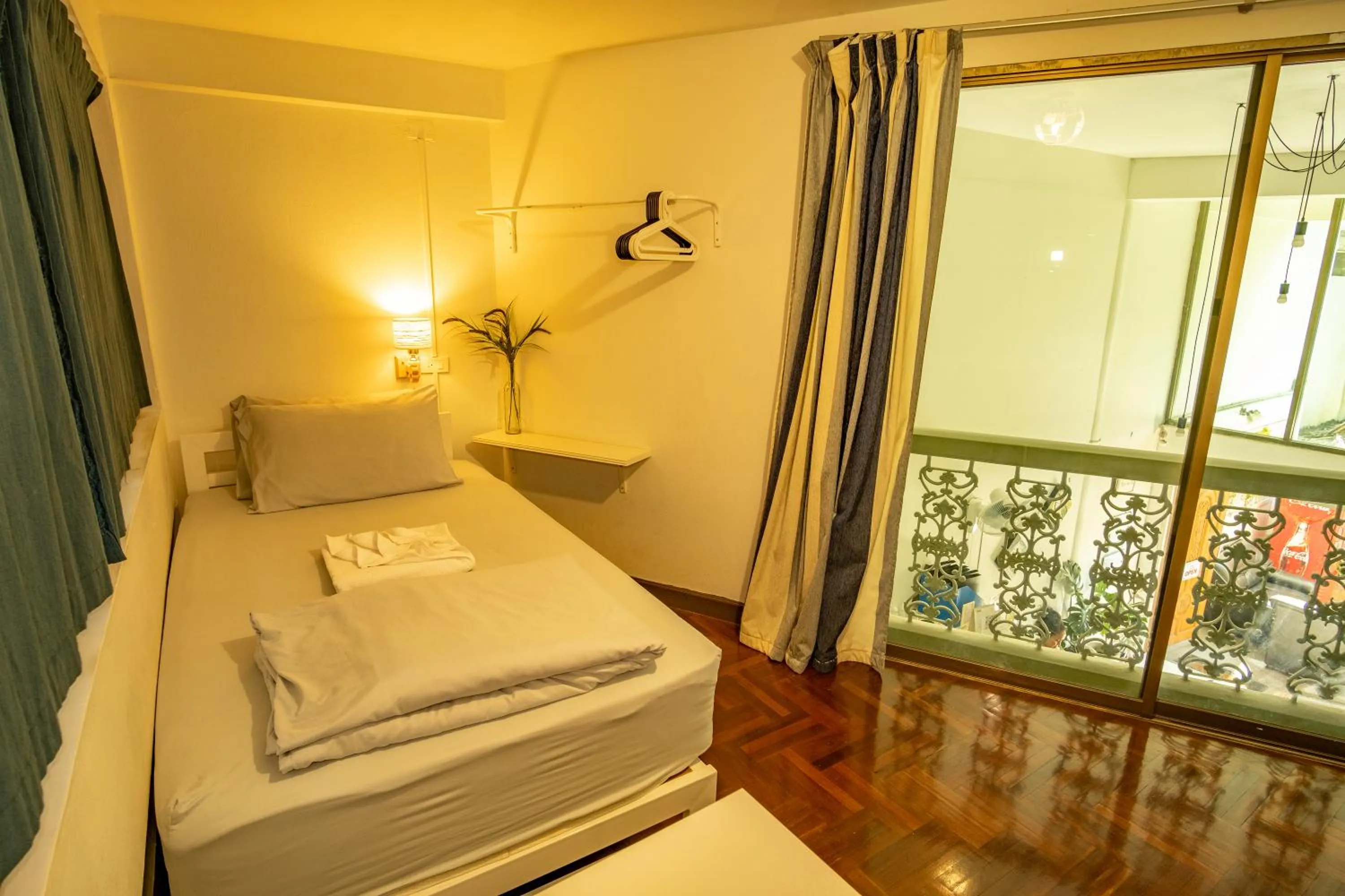 Bed in Home16 Sukhumvit16