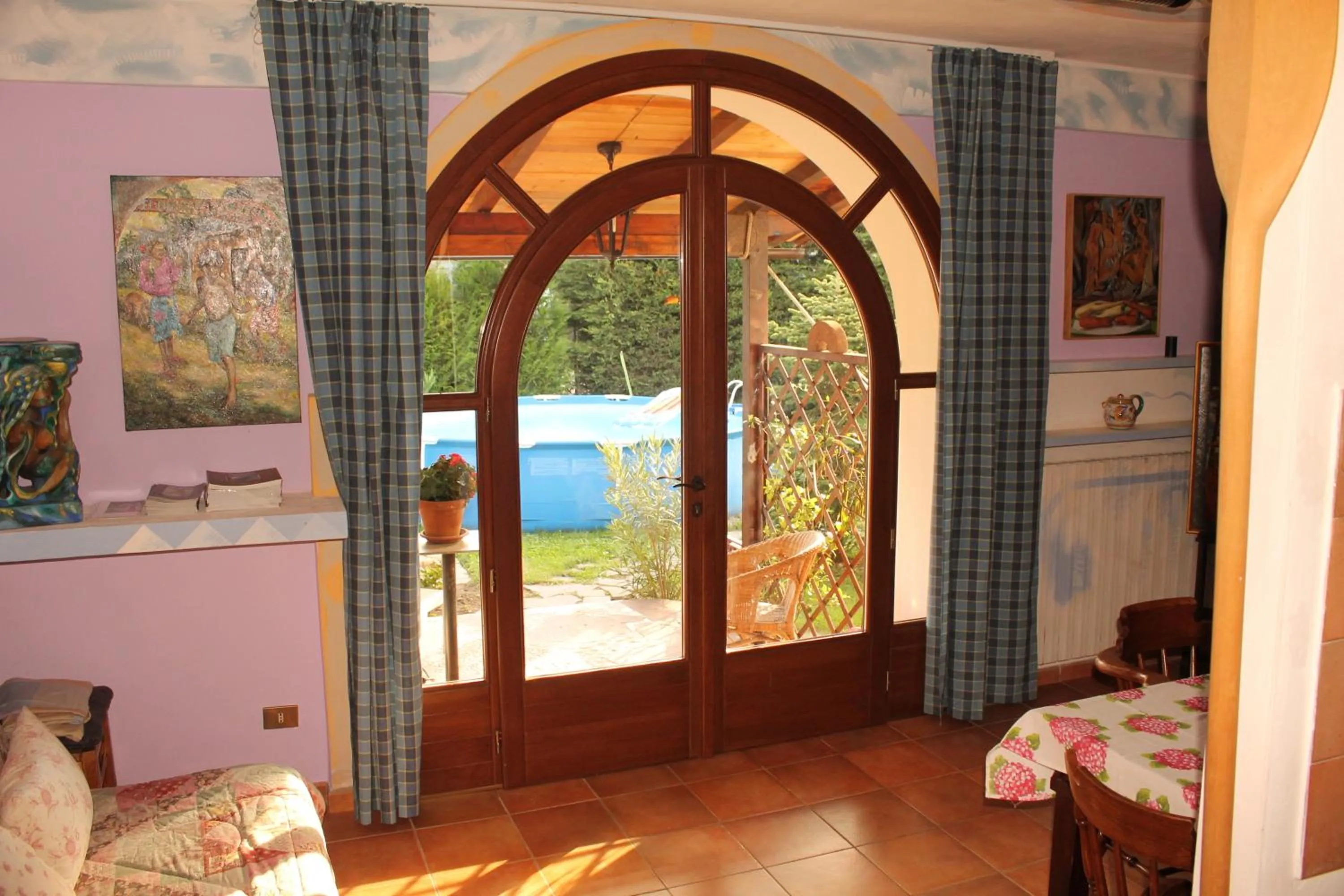 Garden view in B&B Artistic House