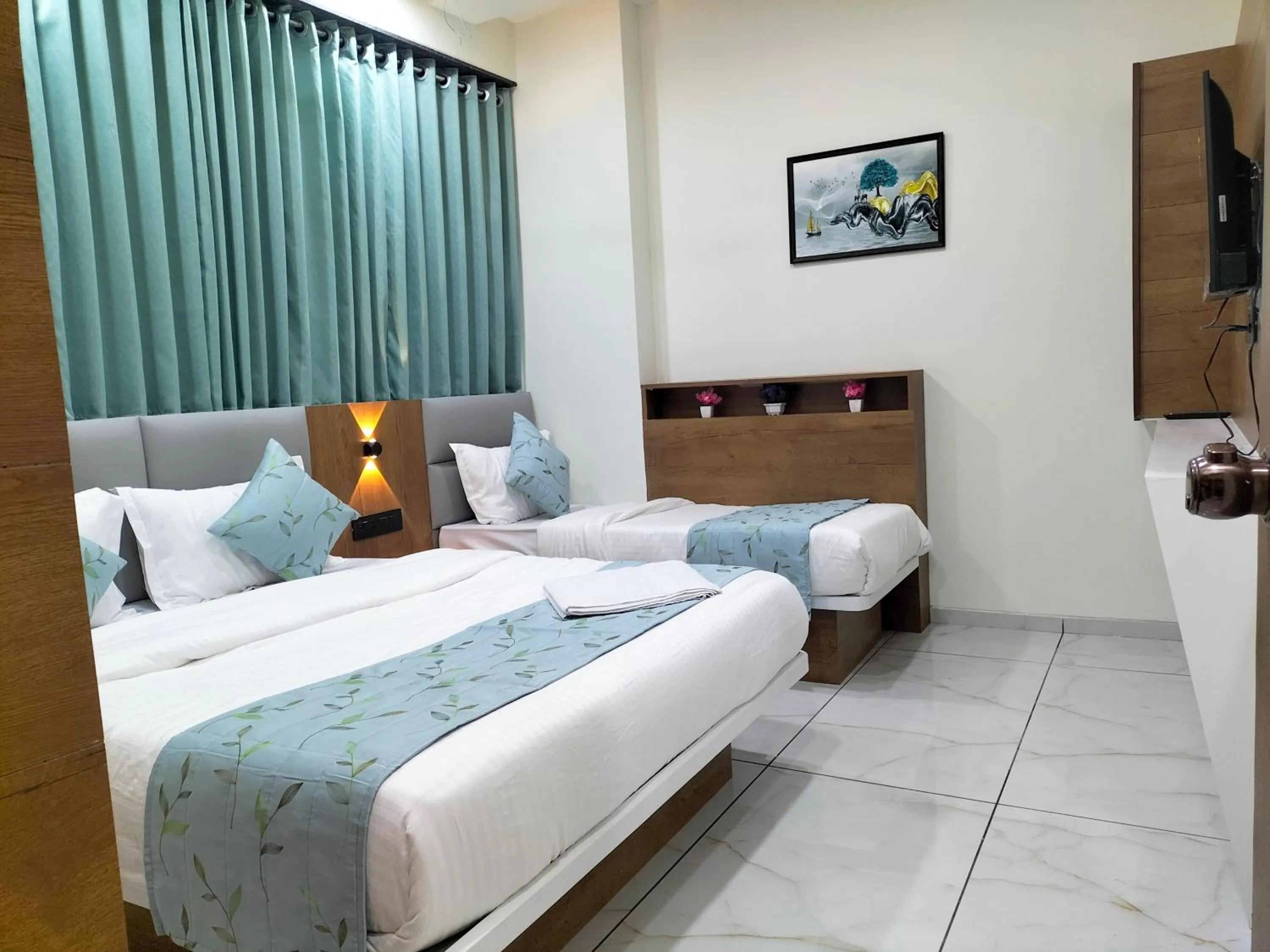 Hotel Paris Plaza