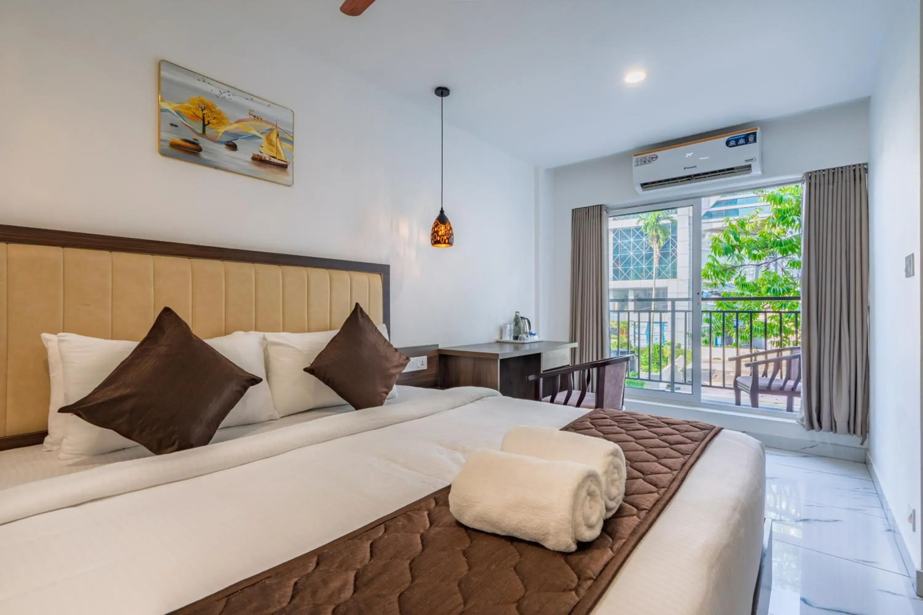 Deluxe Double Room with Balcony in Mughal Suites Deluxe Double Room with Balcony in Mughal Suites
