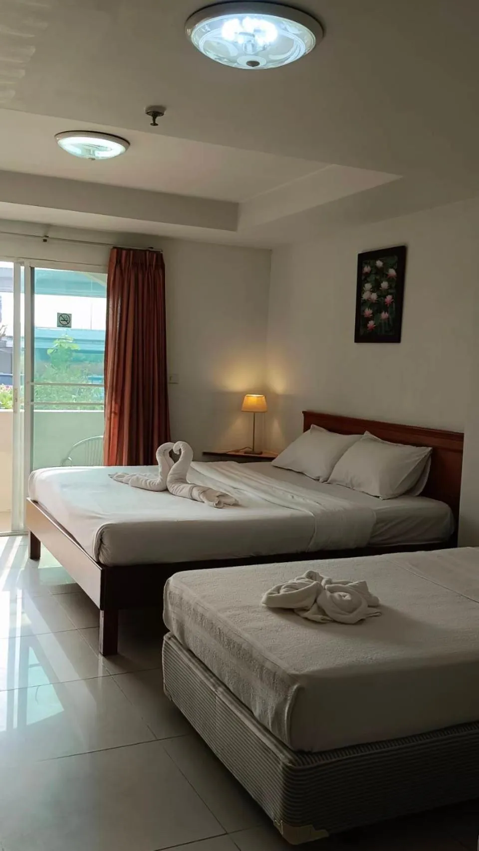 Bed in Convenient Resort