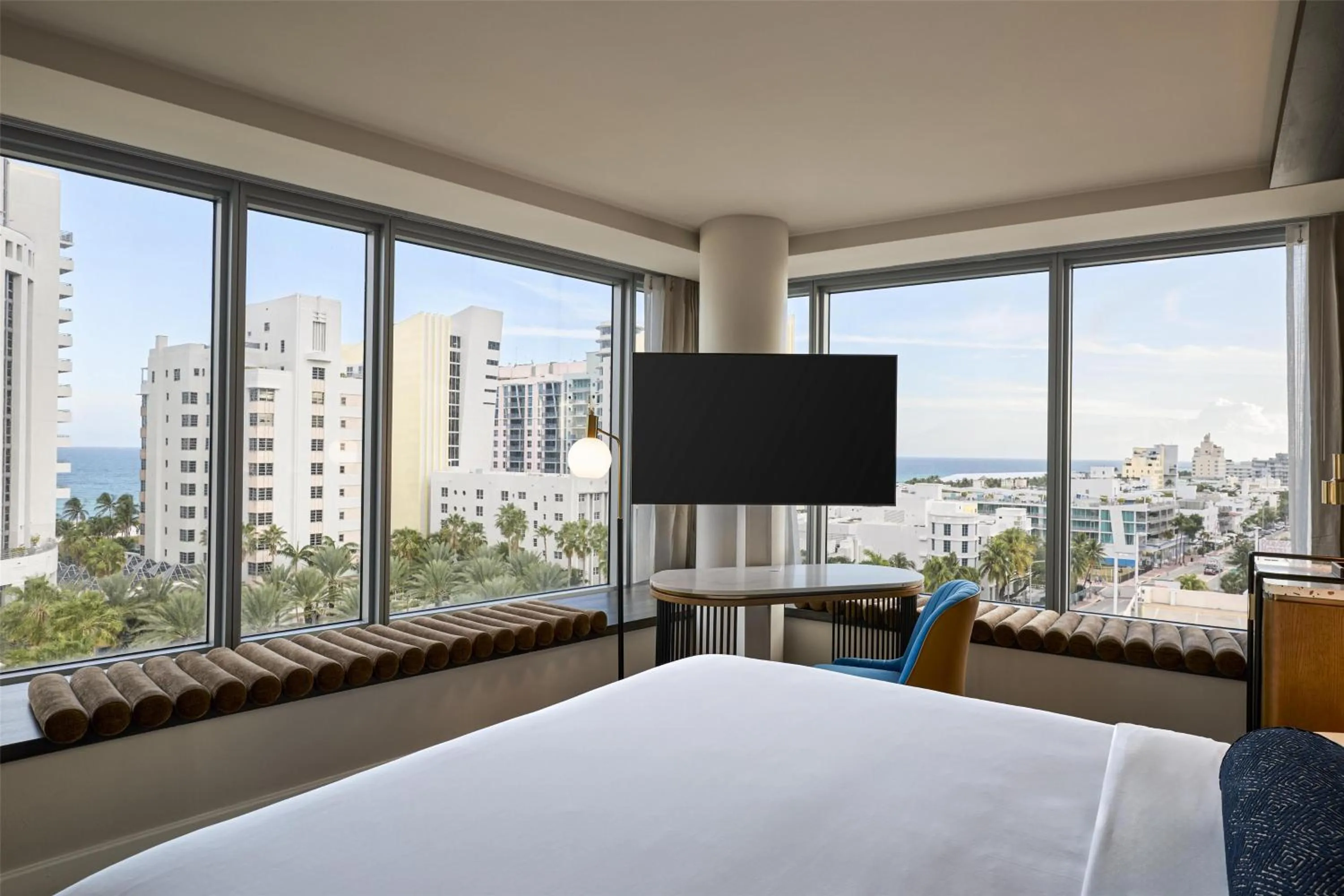 Bedroom, Bed in Hyatt Centric South Beach Miami