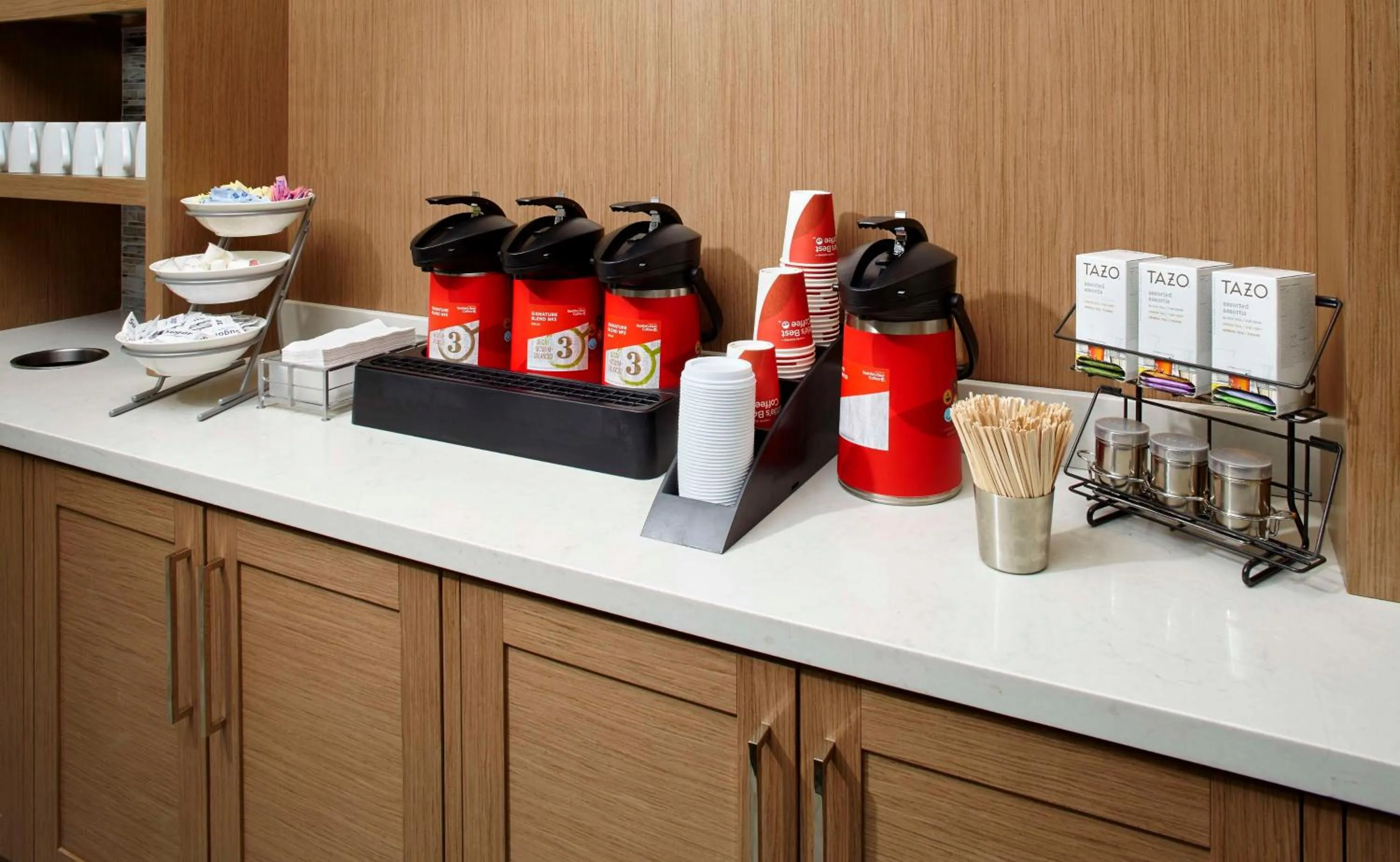 Restaurant/places to eat in Hyatt Place Miami Airport East