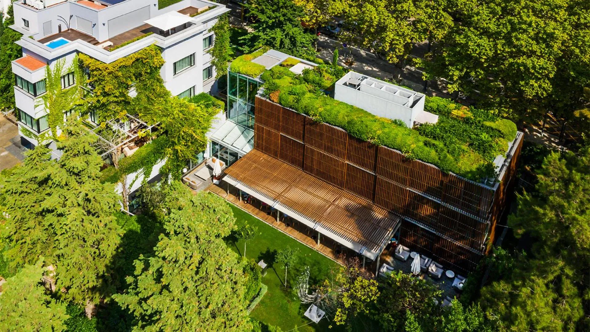 Property building in ABaC H&R Barcelona Monument