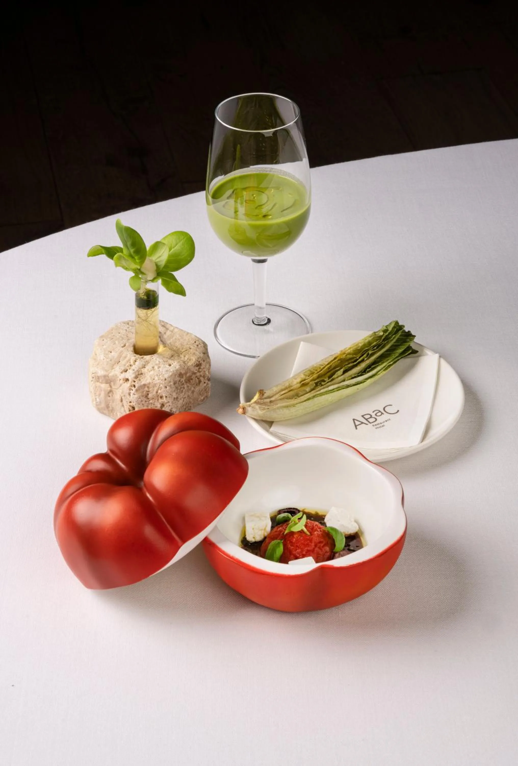 Food and drinks in ABaC H&R Barcelona Monument